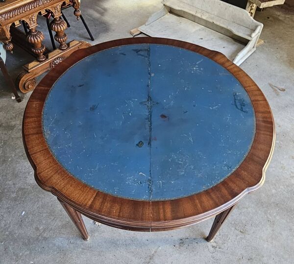 Table à jeux ou guéridon a allonges circulaire de style Louis XVI