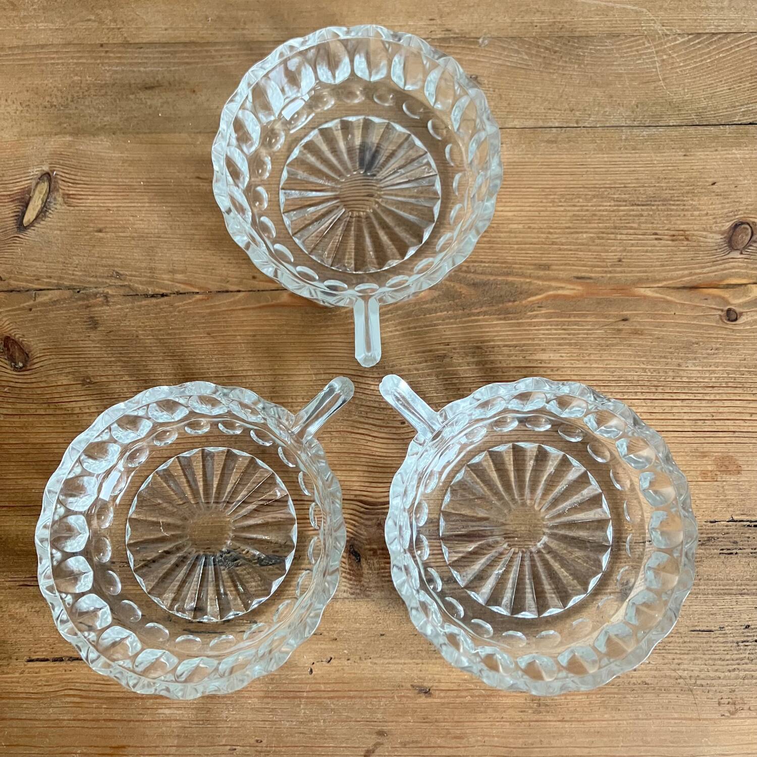 3 chiseled glass cups