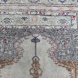 Tapis ancien de prière turc ghyordes 122x145 cm