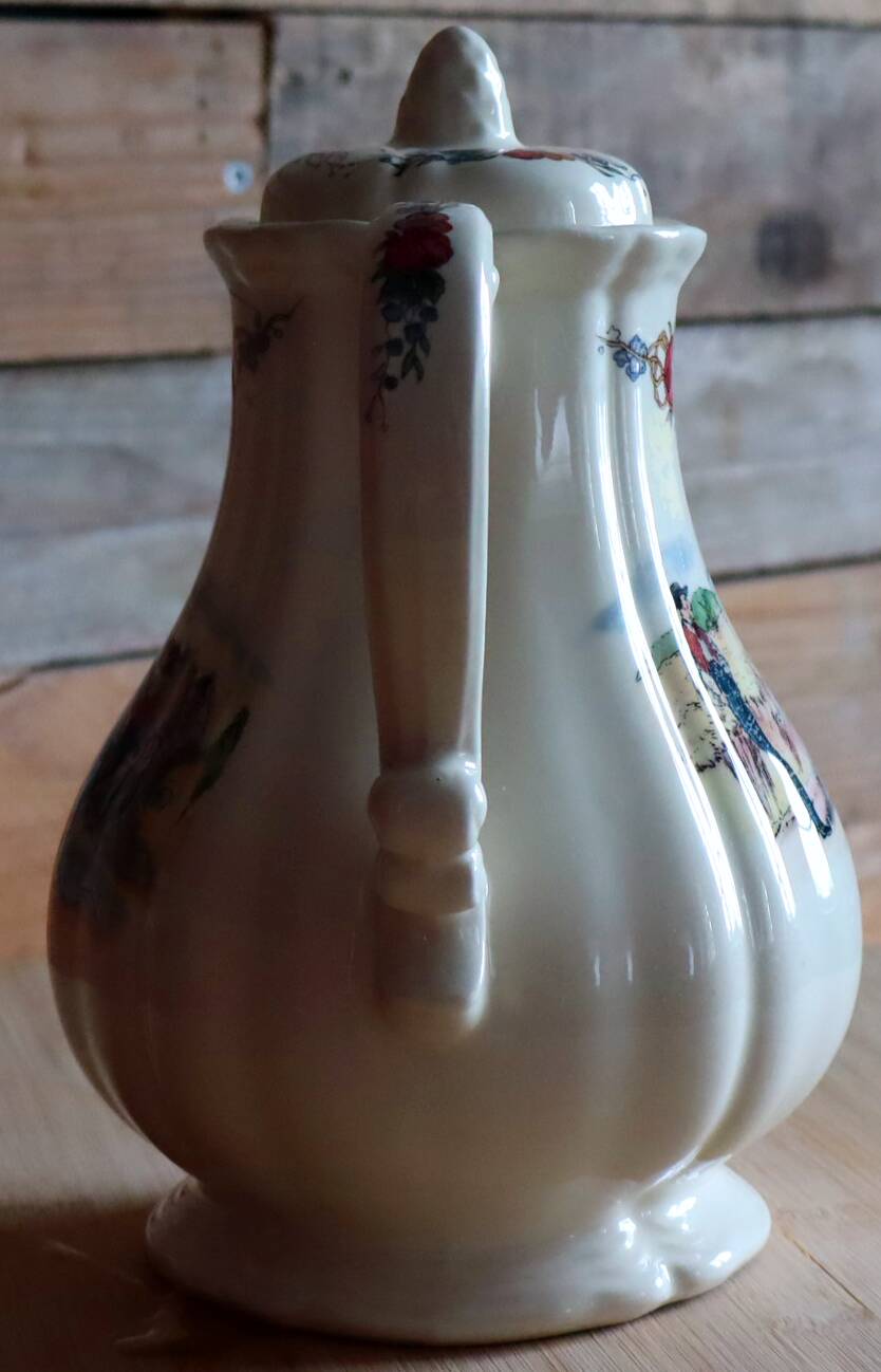 coffee pot / jug in Sarreguemines earthenware – Obernai model