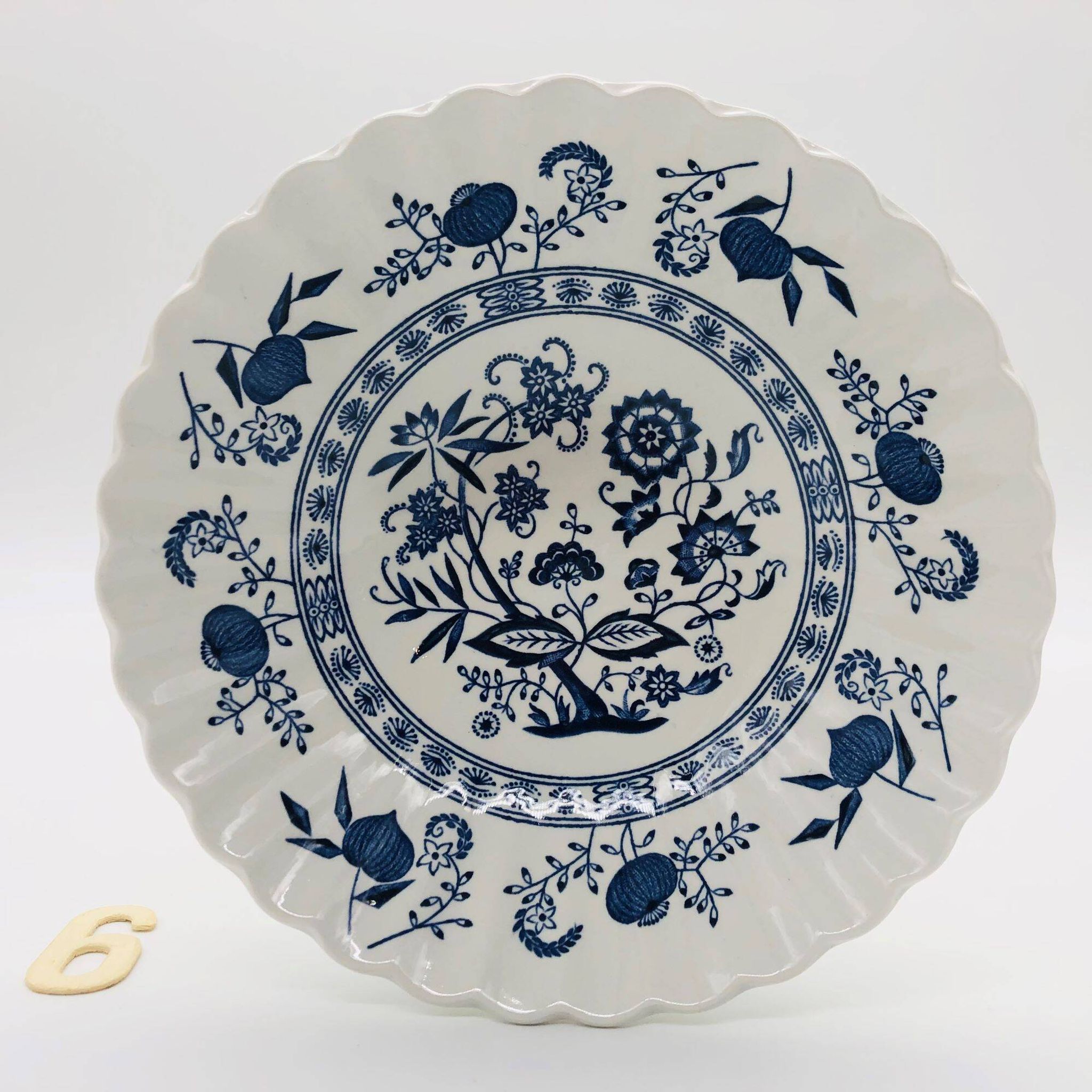 6 Bowl style Deep Plates, J & G Meakin Classic White Blue Nordic.