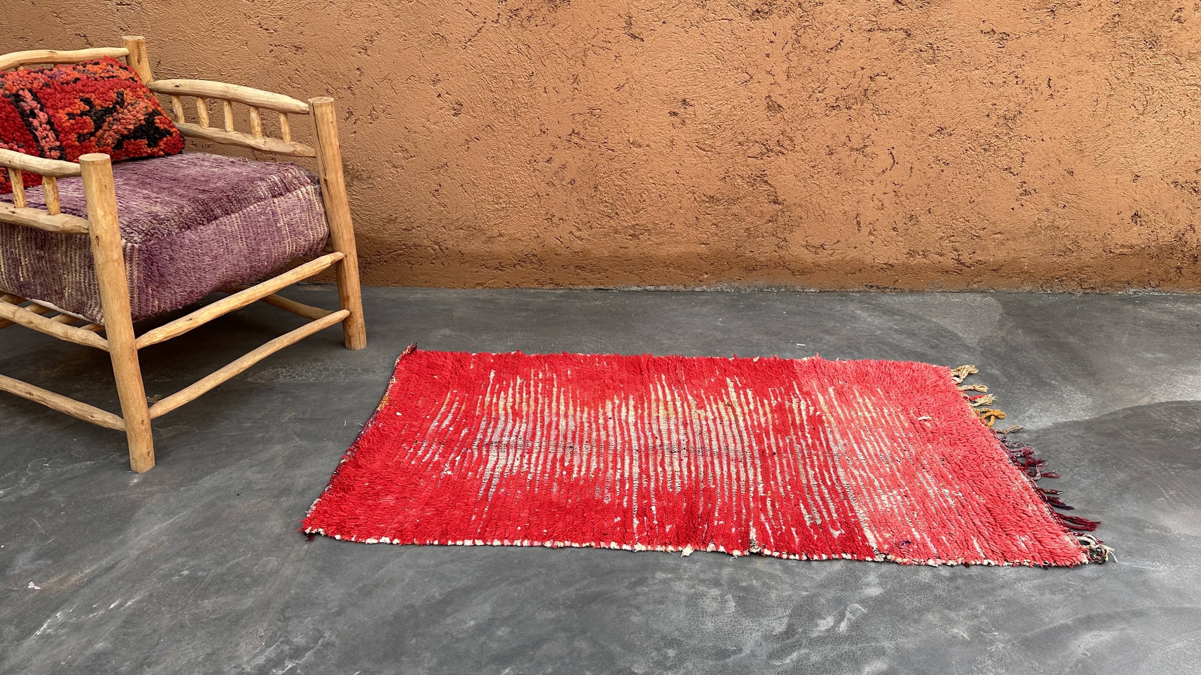 Moroccan rug Beni M'guild red - 154 x 82 cm