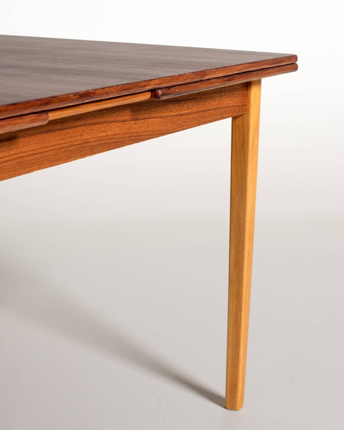 Extendable oak dining table, Scandinavia, 1960s