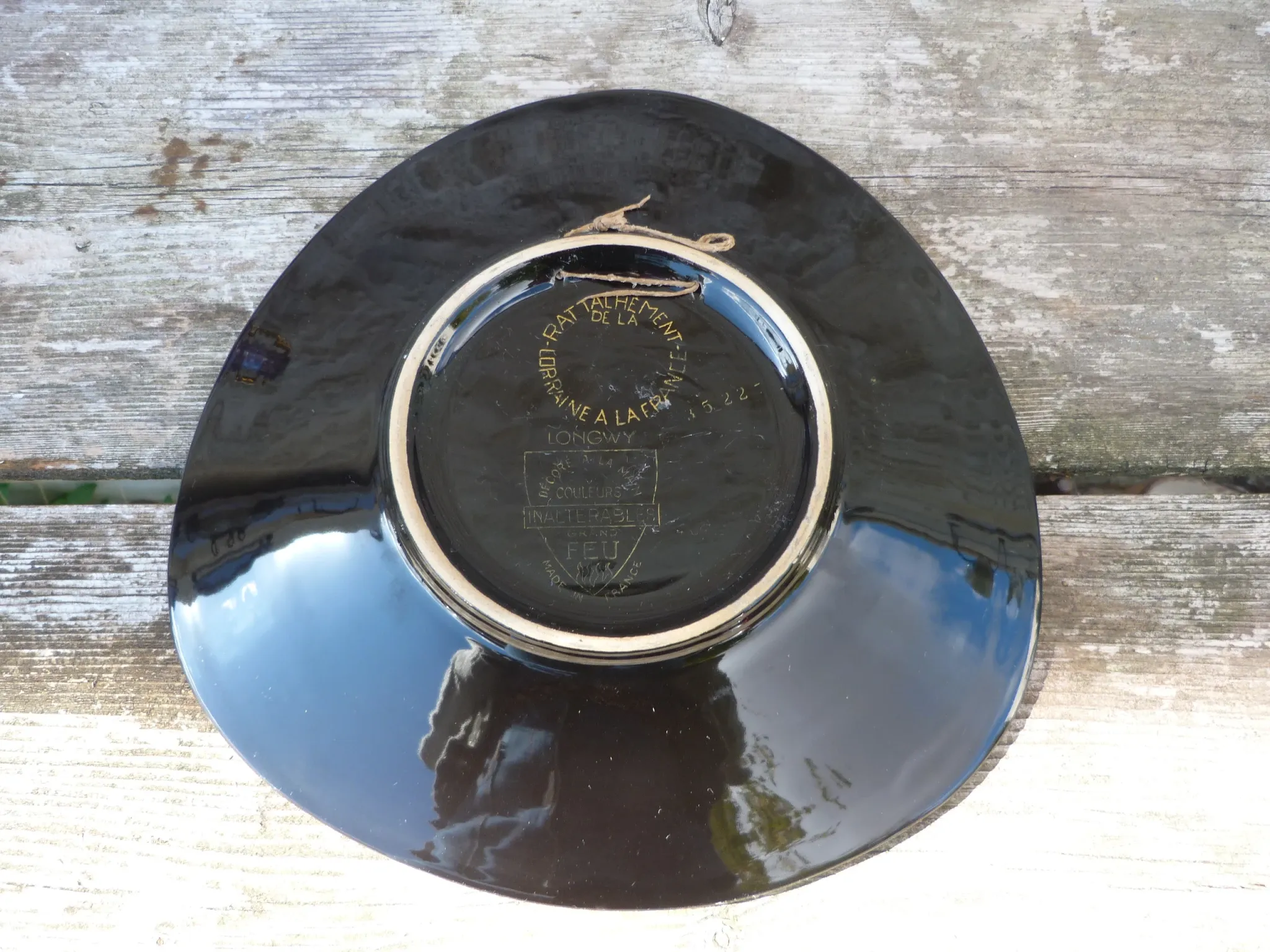 Decorative plate Longwy commemoration of the reunification of Lorraine