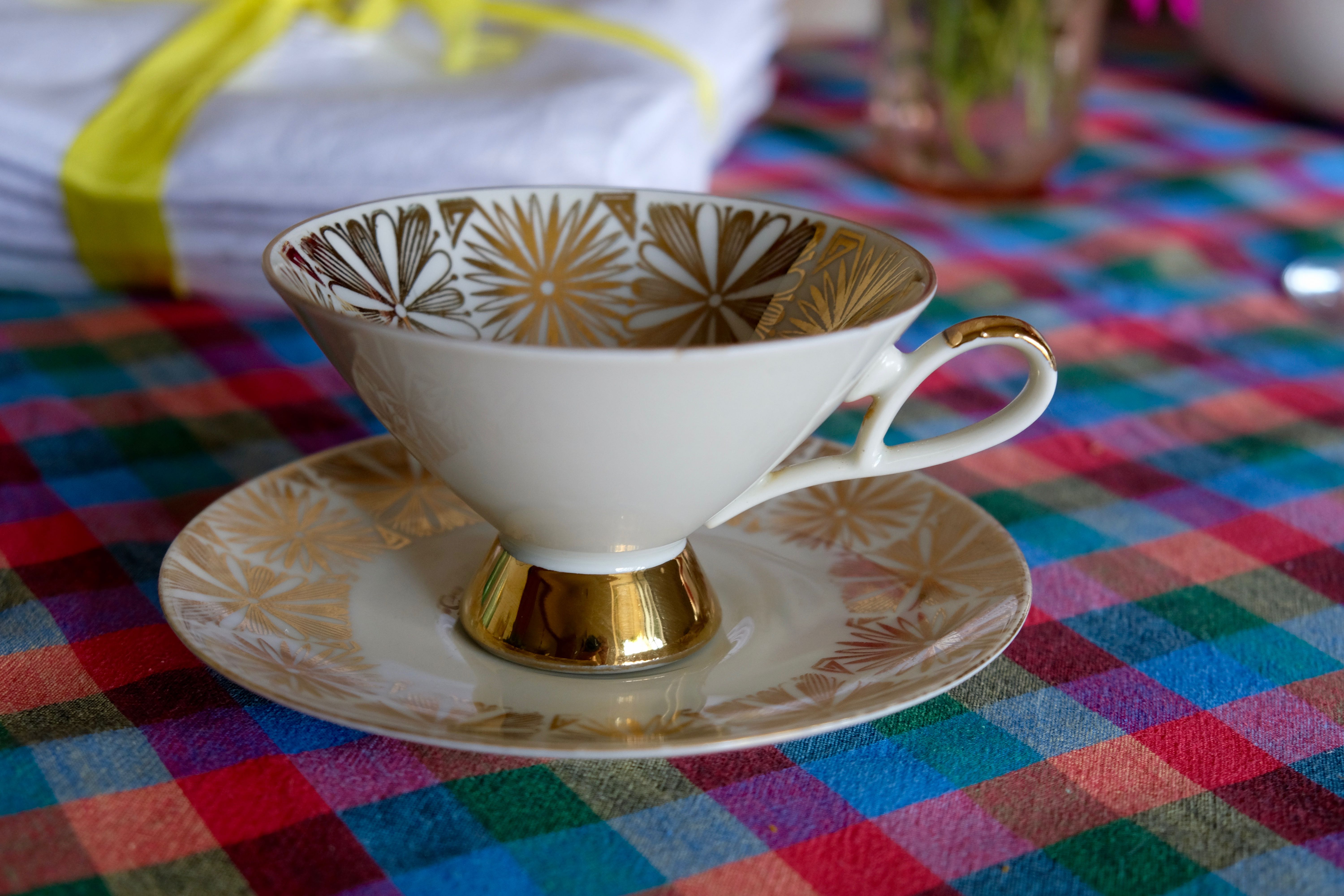 Walking cup tea / coffee porcelain fine Bavarian manufacture Gareis Waldsasse