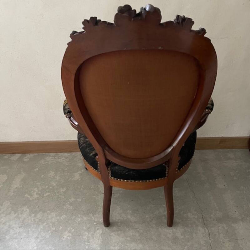 Louis XV armchair with floral upholstery