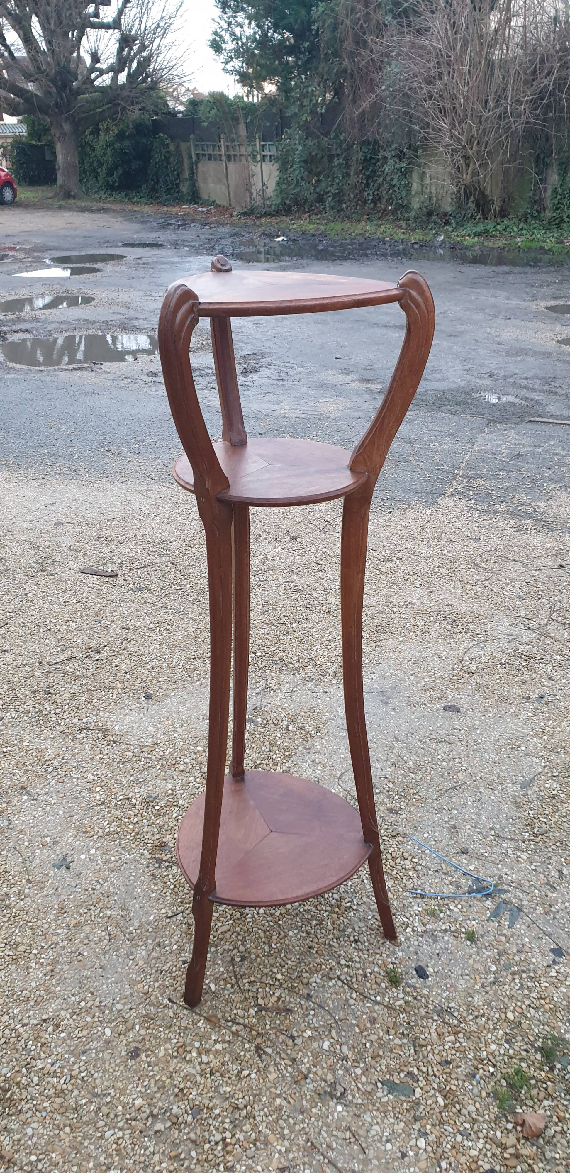 Hot seat art nouveau style