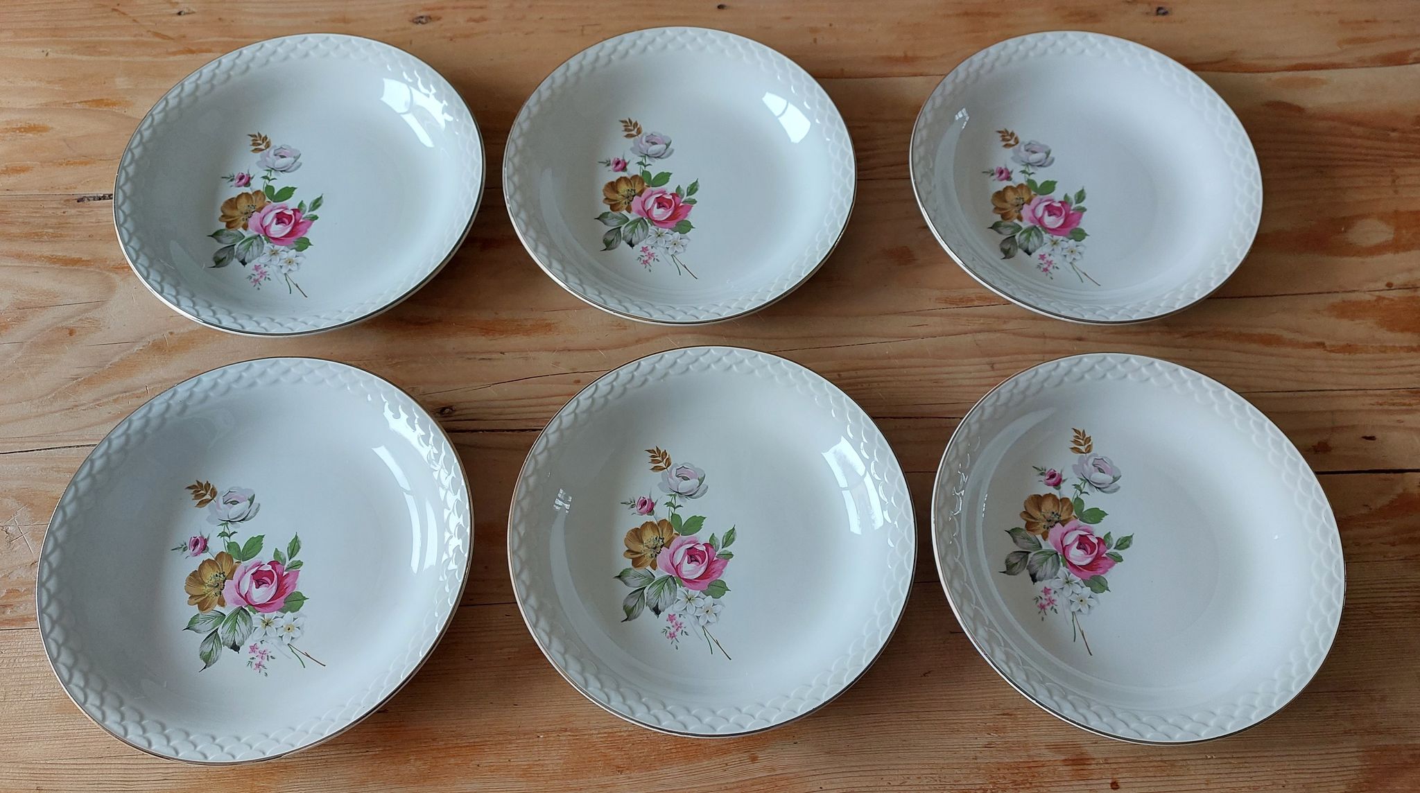 Set of 6 hollow plates Digoin Sarreguemines floral motif