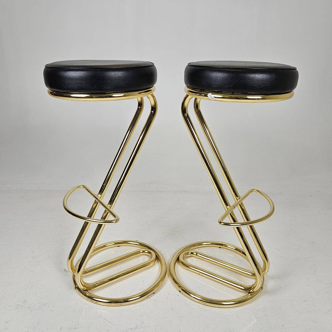 Pair of Bar Stools (2 pcs.) — Clean, Versatile Design — H 82 cm