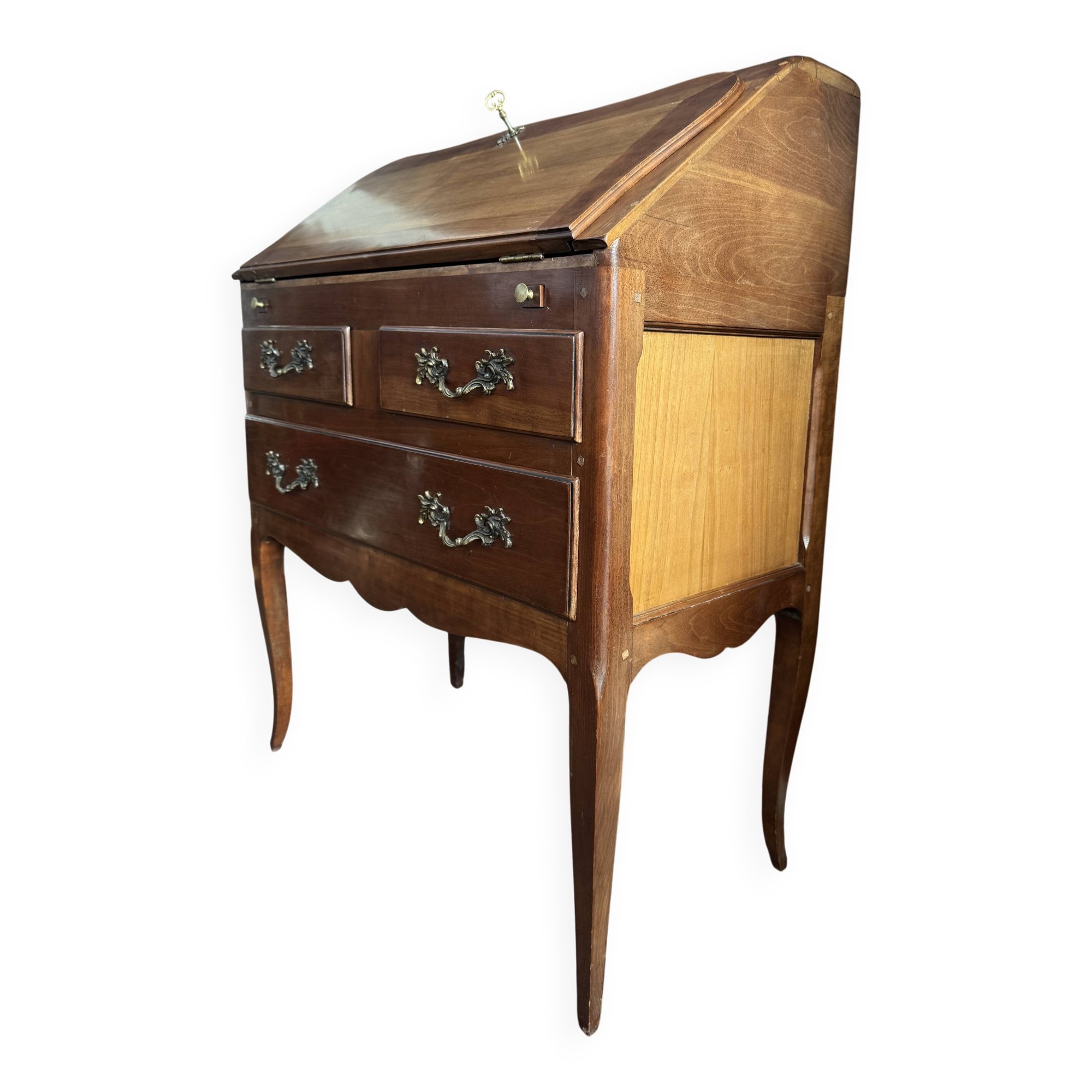 Slope desk / hump desk