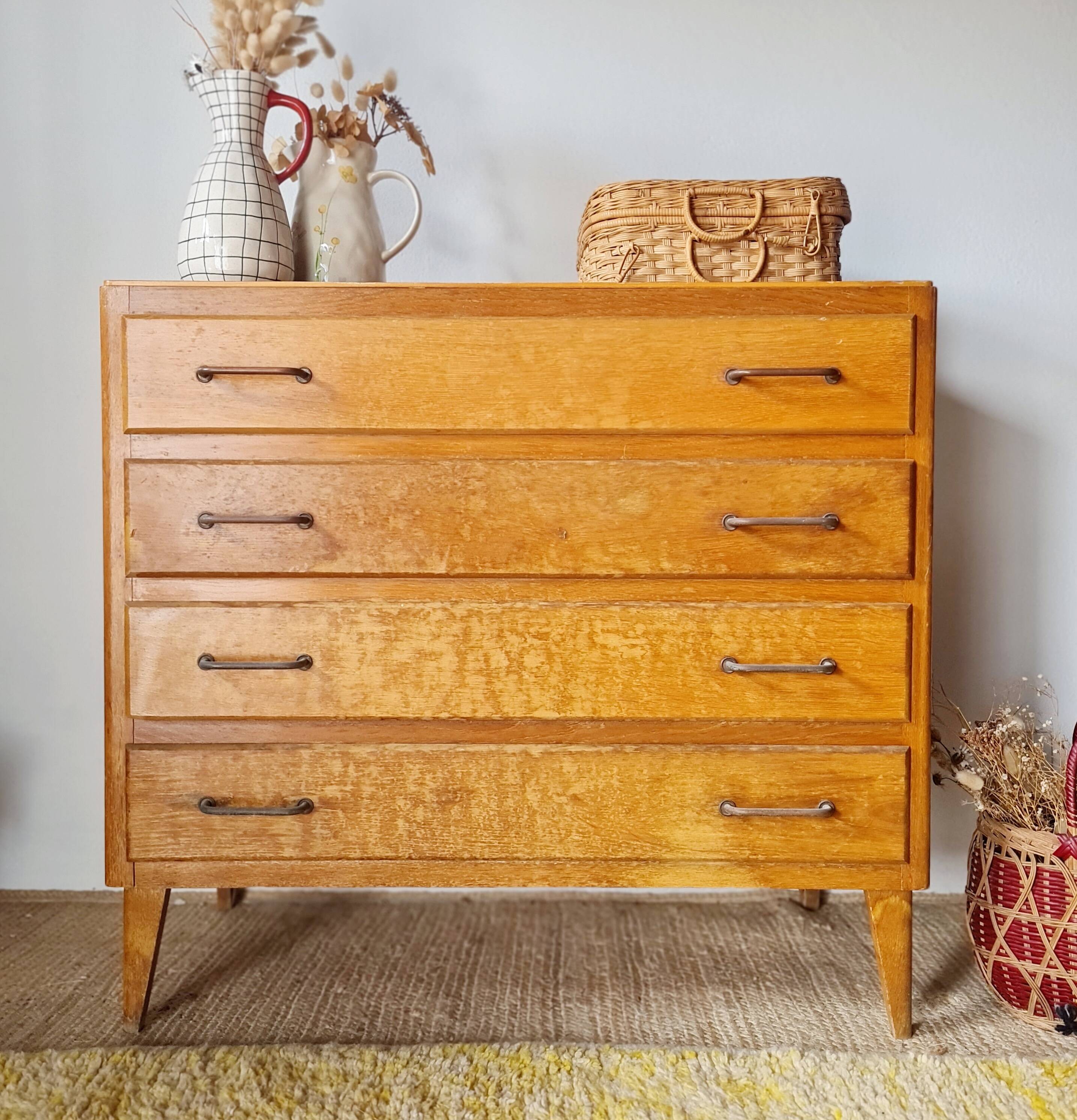 Vintage chest of drawers with tapered legs