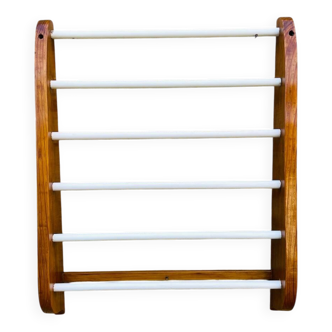 Porte-serviettes / support mural vintage en chêne, circa 1970’s