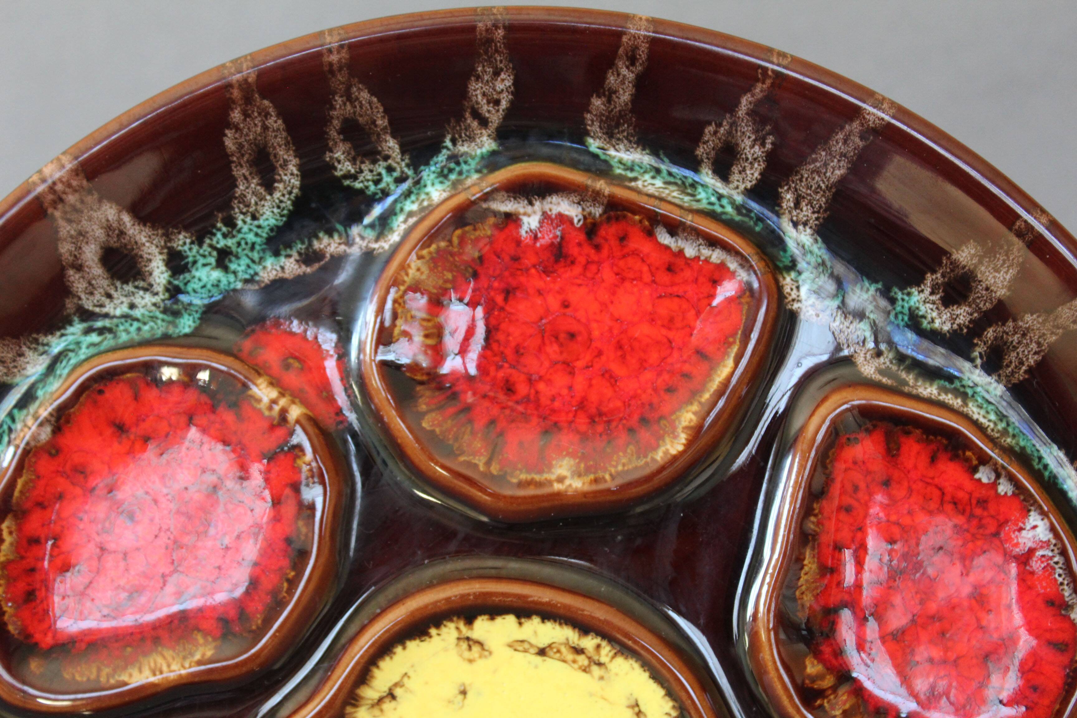 Vintage oyster plate in majolica ceramic, Vallauris style