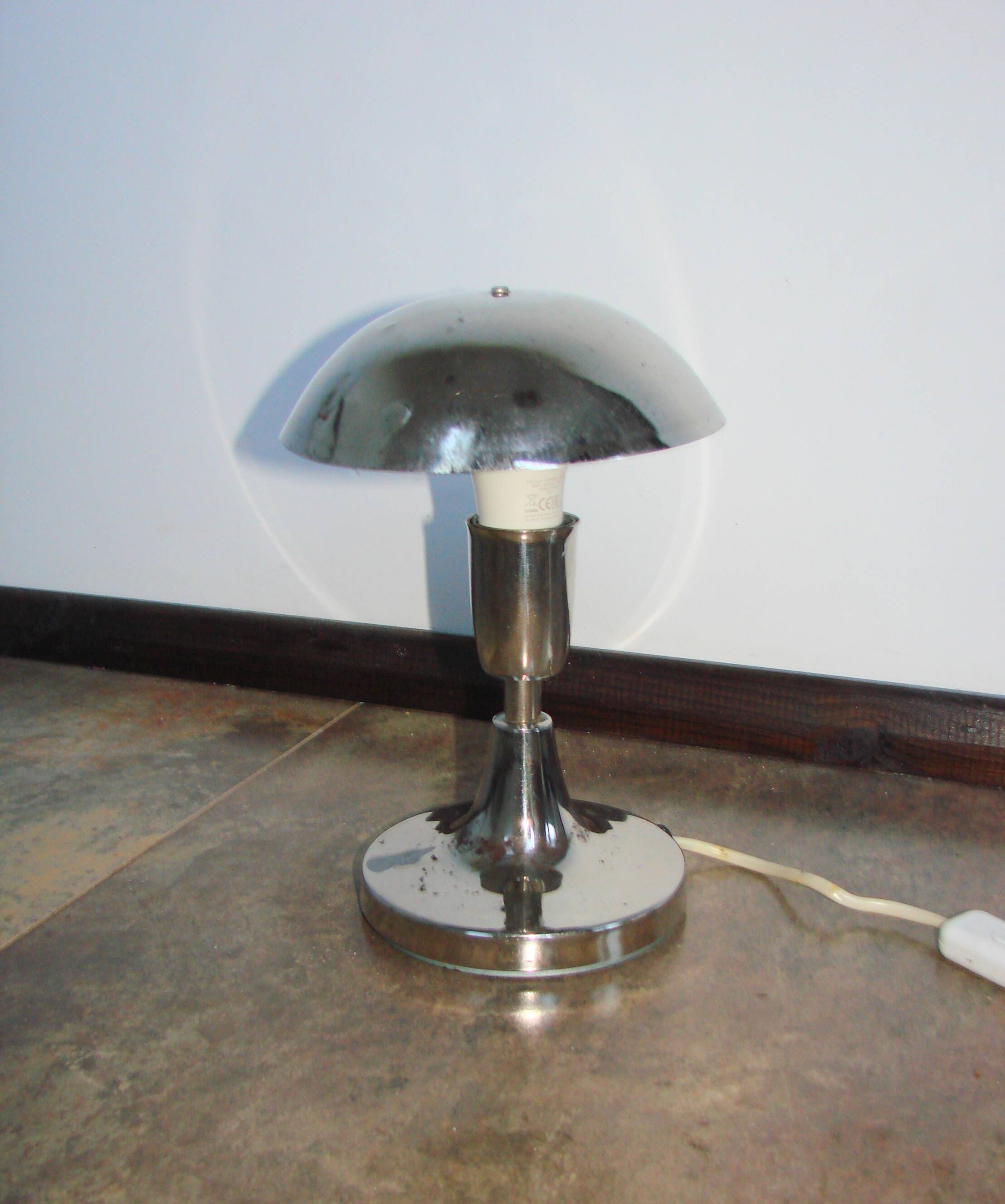 A Polish ‘mushroom’ table lamp from the 1960s.