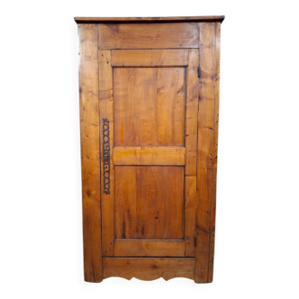 Rustic wardrobe / bonnetière in solid wood – 18th century - Fir