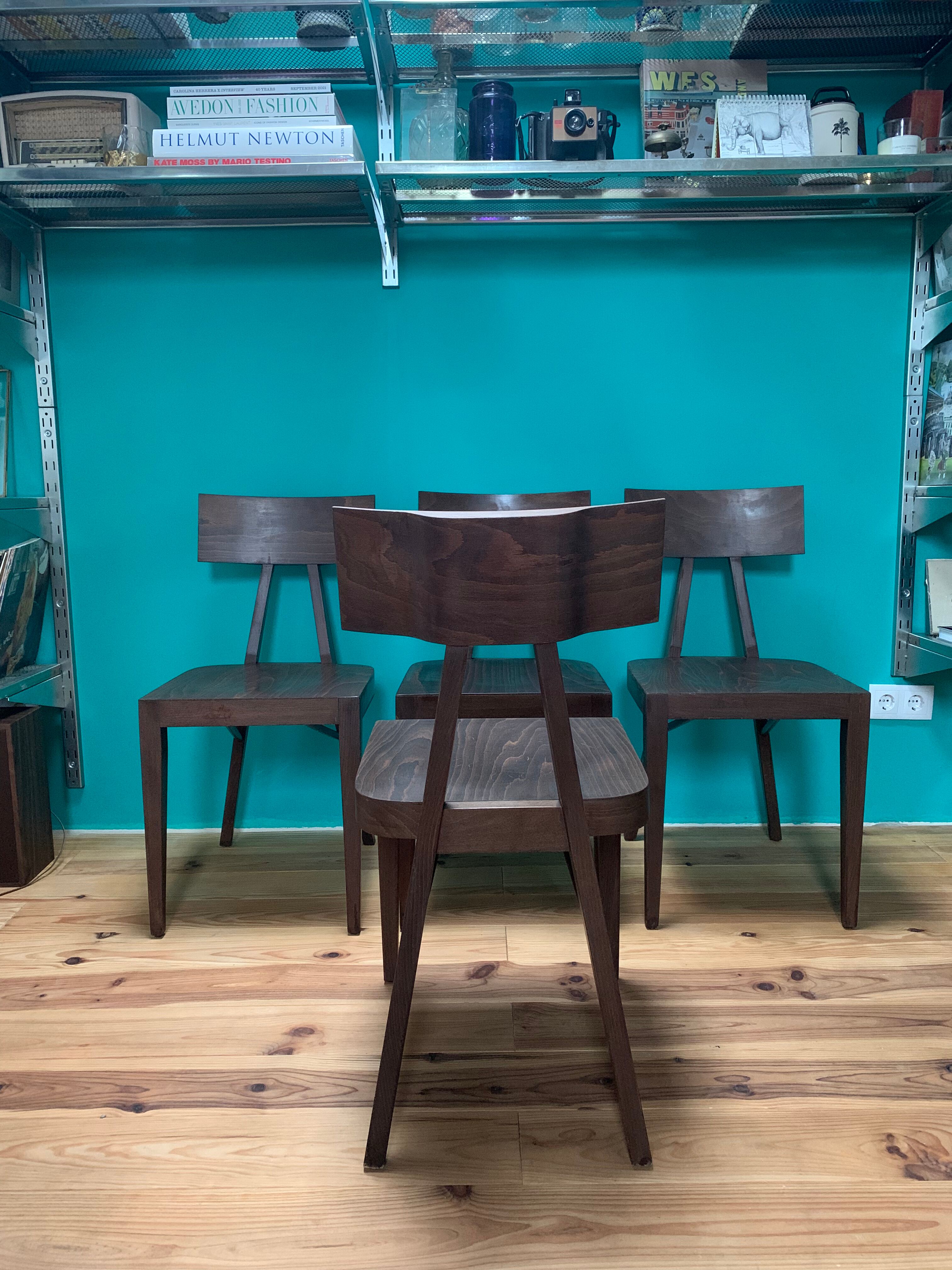 Lot de 4 chaises en bois vintage 1970