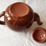 Art deco style teapot