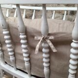 Swan neck cradle