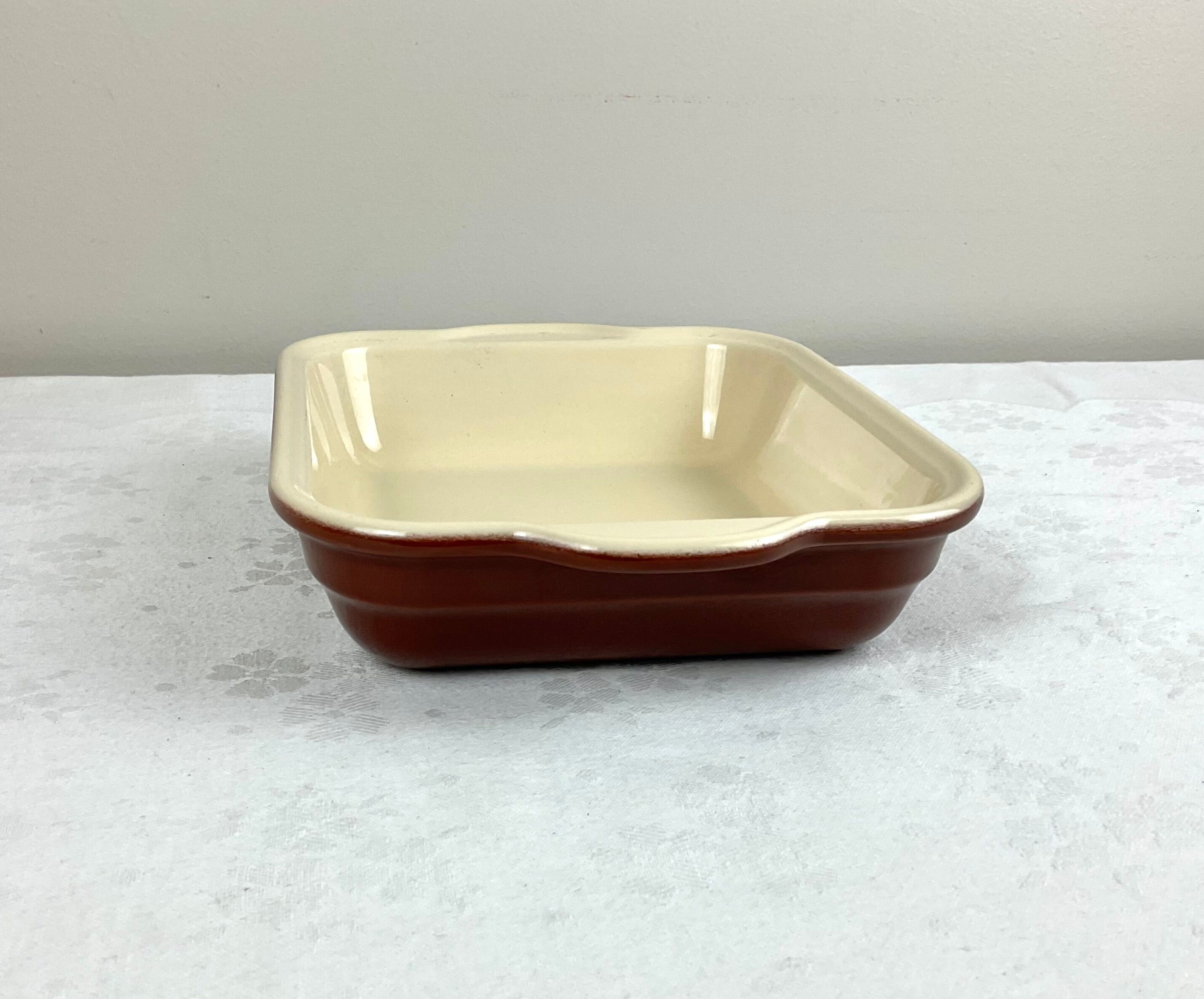 Small oven dish - Emile Henry France, registered model