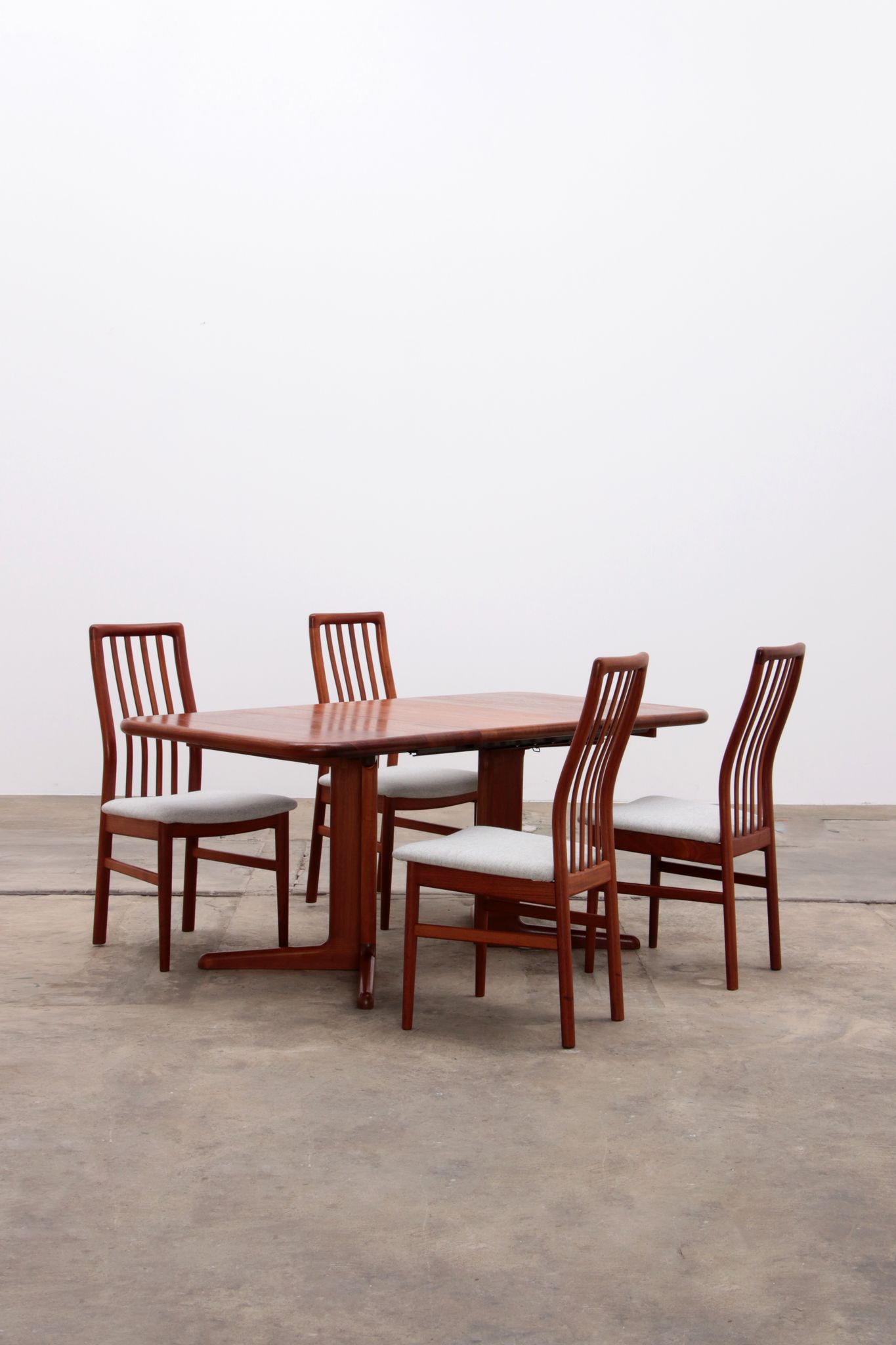Danish set of 4 Kai Kristansen chairs and a table from Korup, 1960 Denmark.