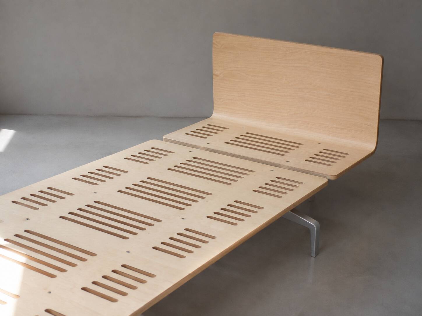 Legnoletto bed by Alfredo Häberli model LL4 by Alias, bed or daybed.