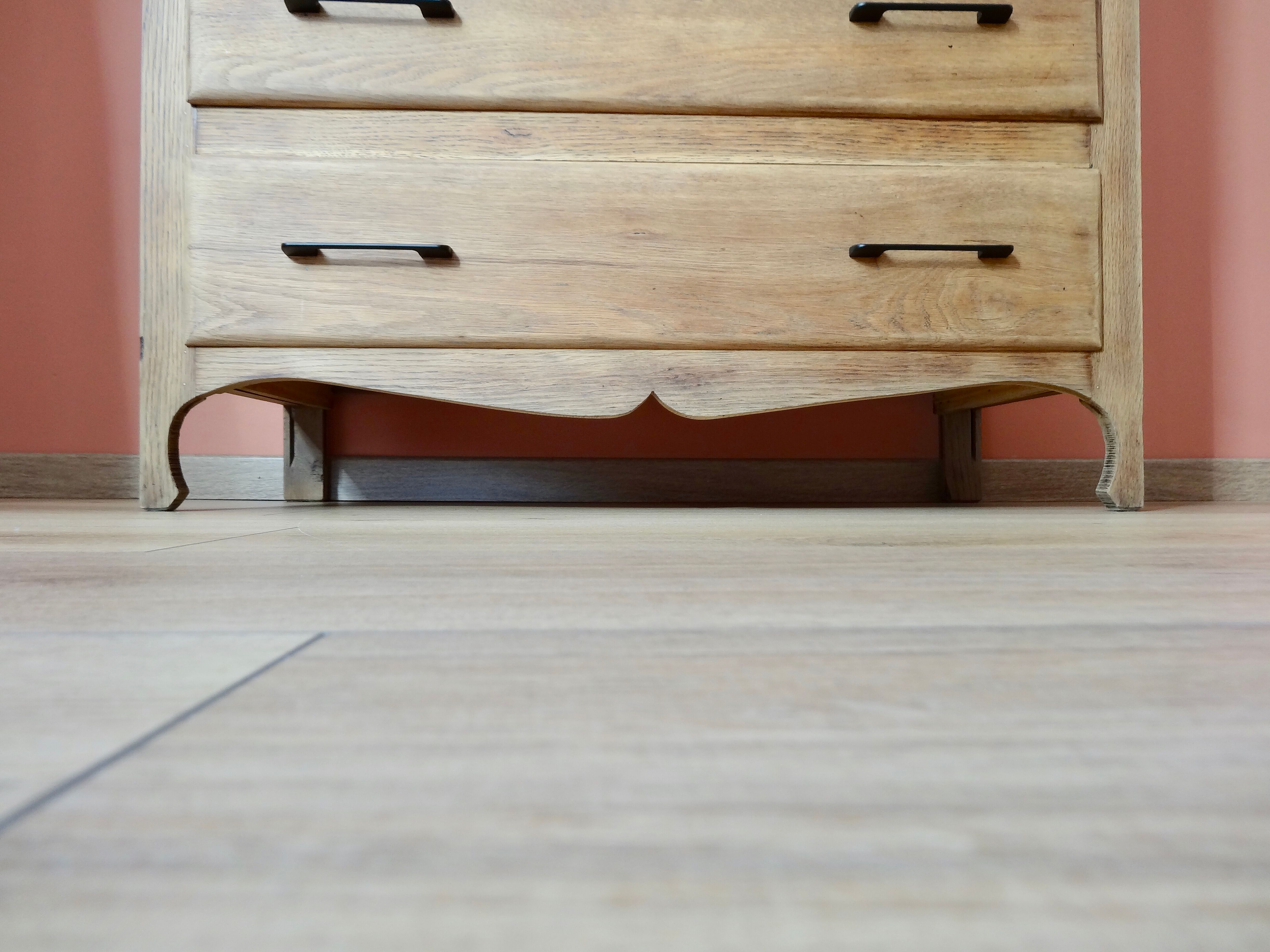 Vintage chest of drawers