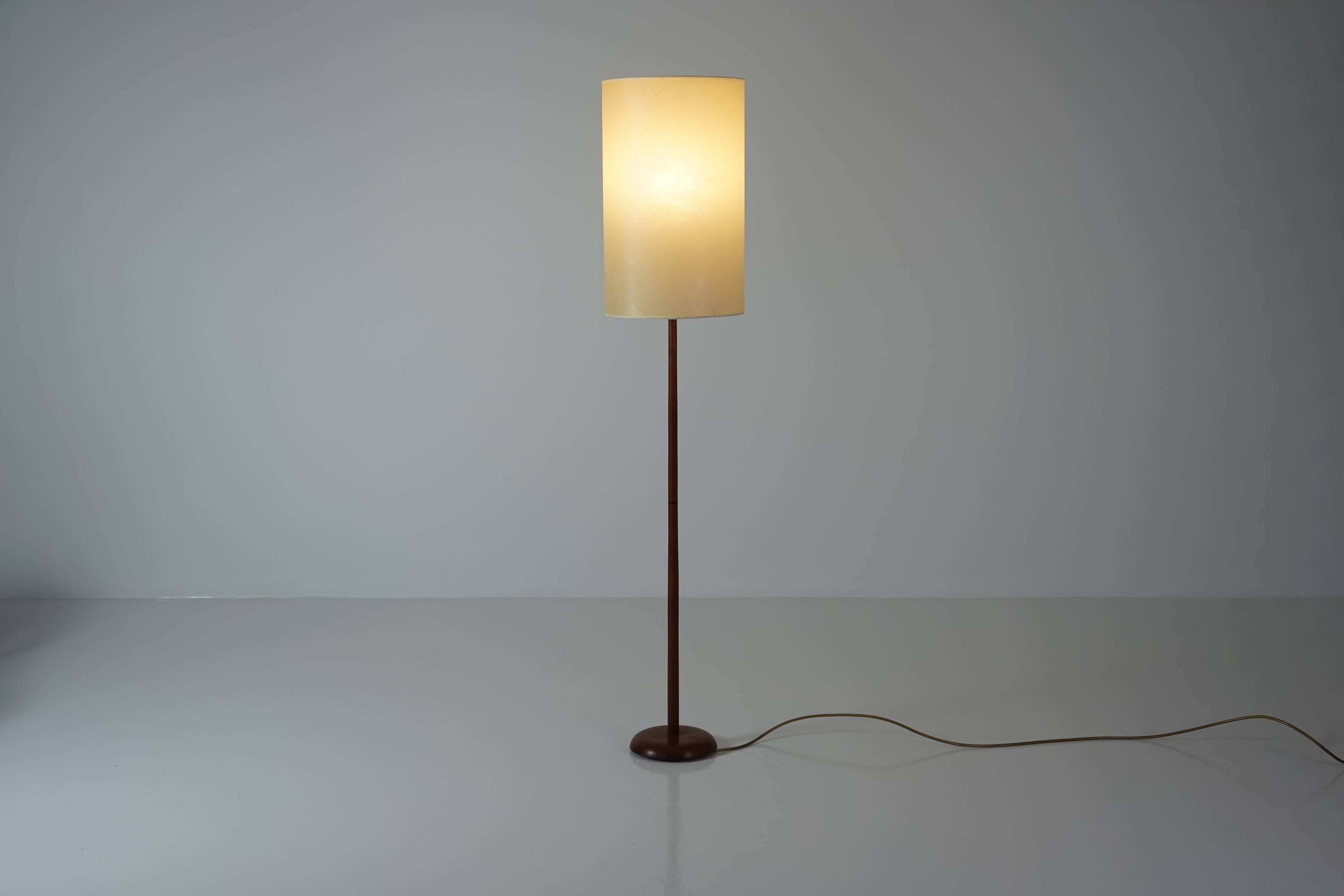 Mid-Century Modern Teak Floor Lamp with Fiberglass Lampshade, 1960s