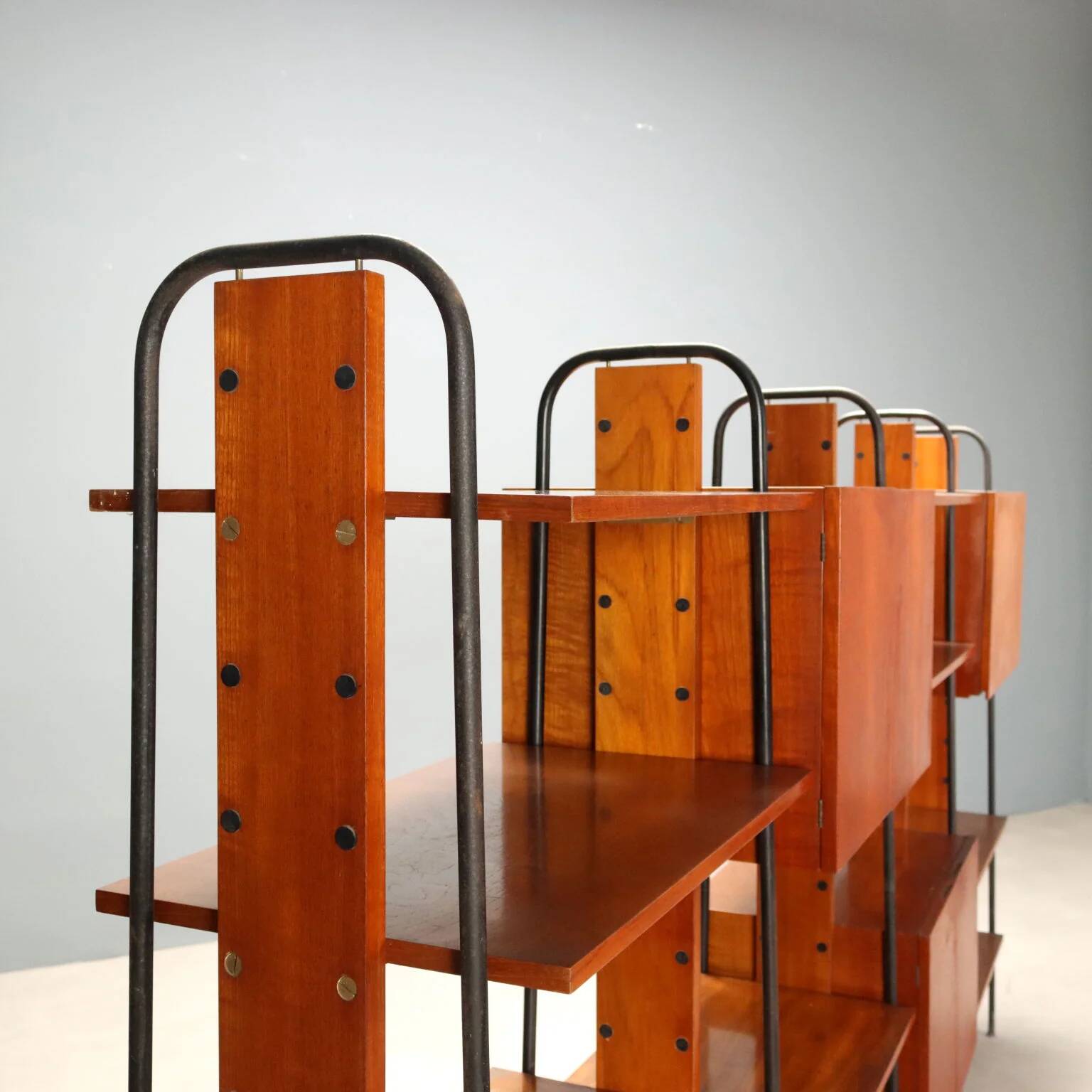Bibliothèque vintage des années 1960
