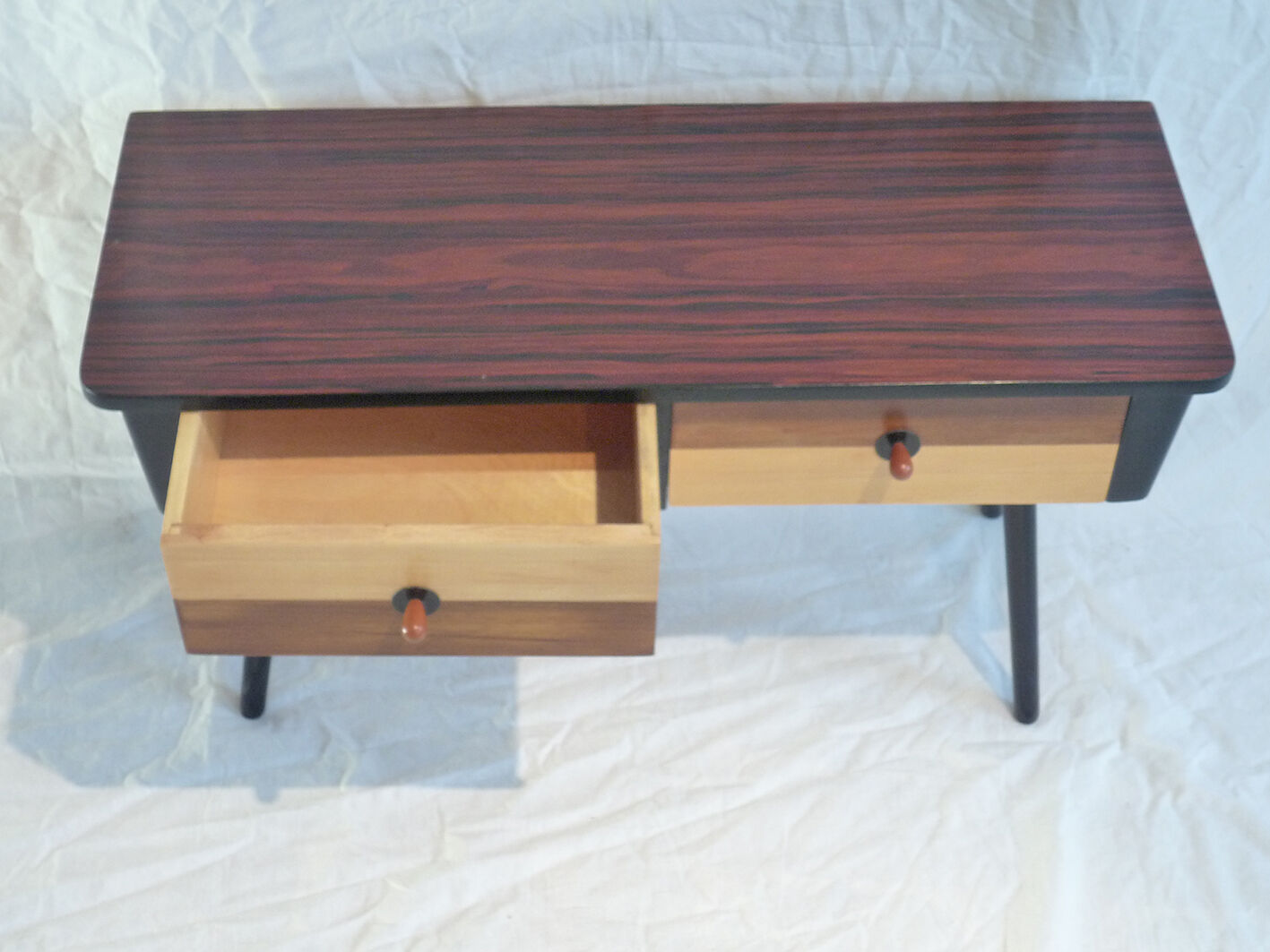 Dresser 2 drawers