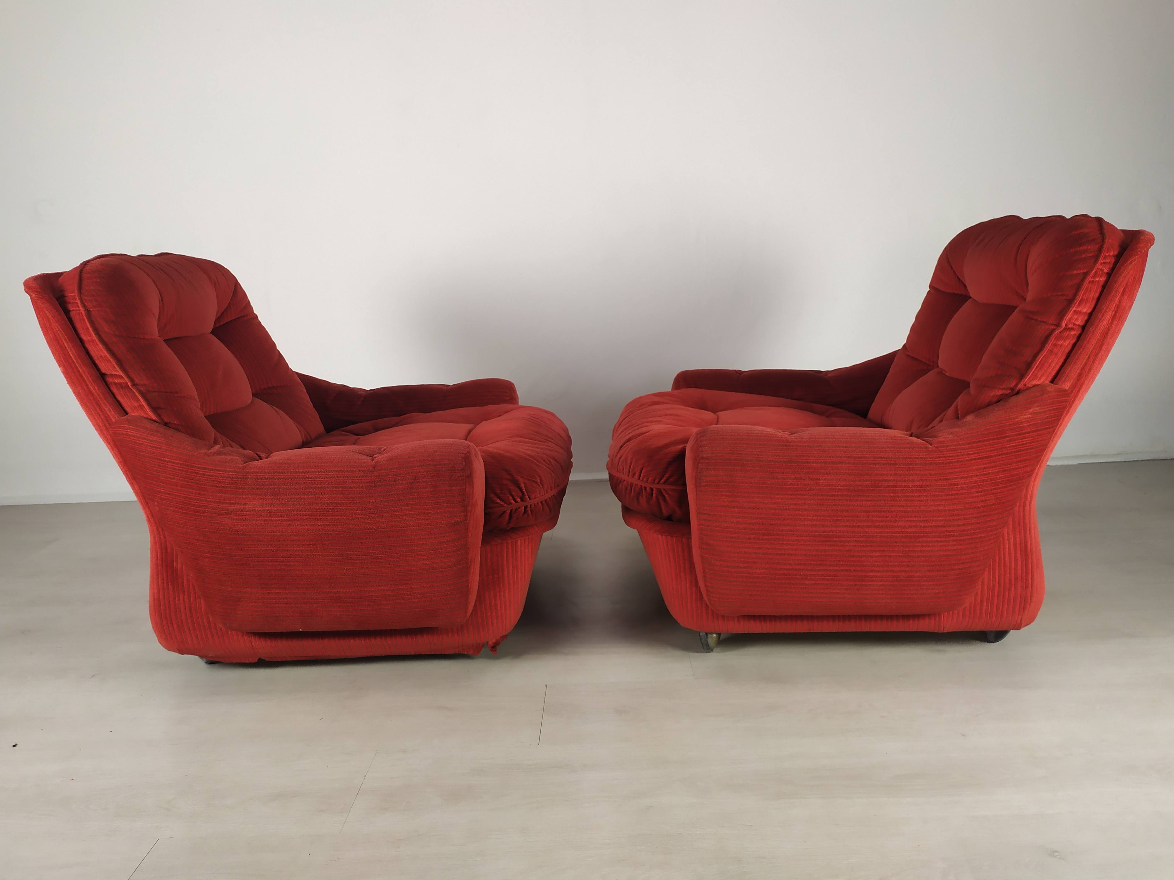 Airborne Cadestin Red Velvet Lounge