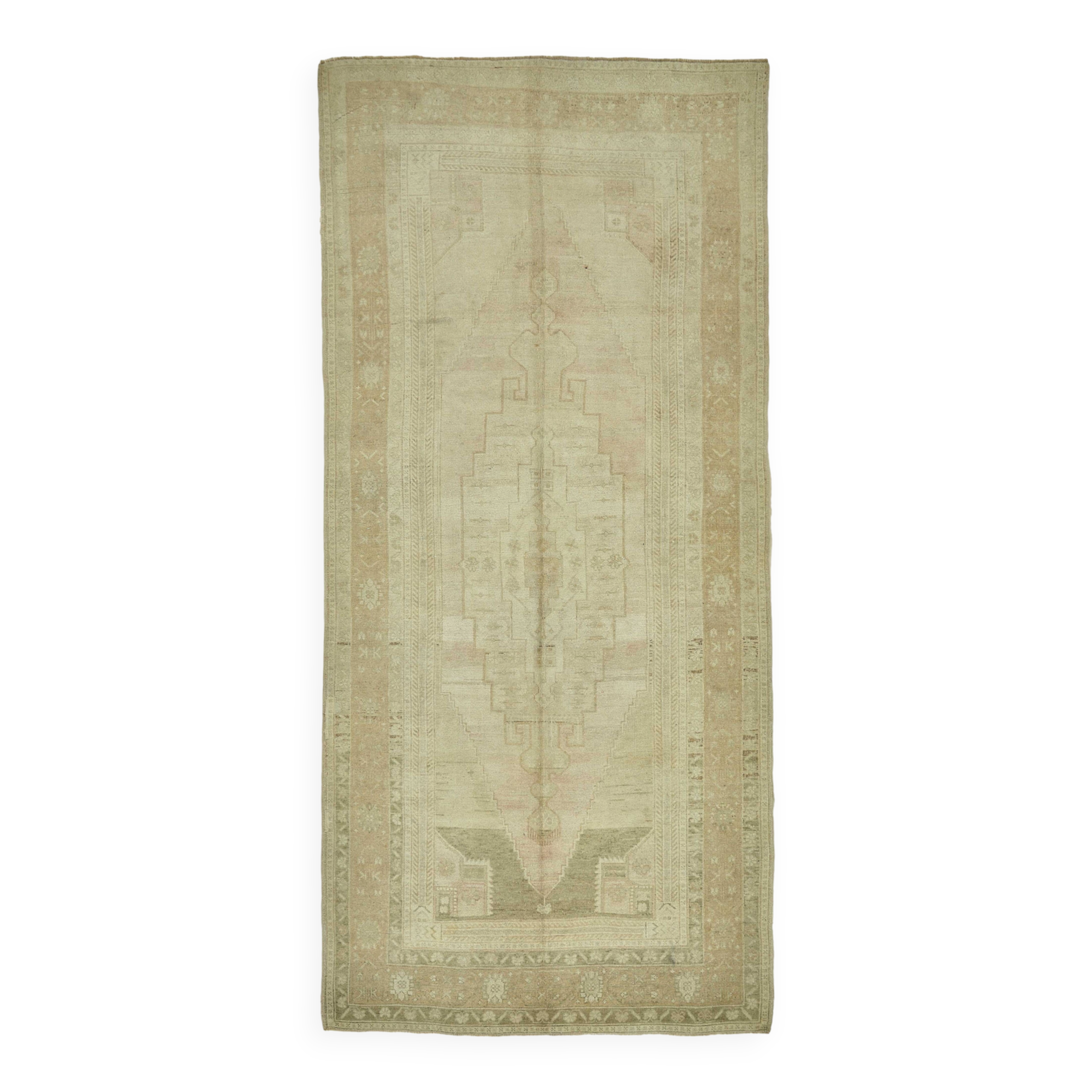 Turkish Vintage Anatolian Rug 148 cm x 316 cm