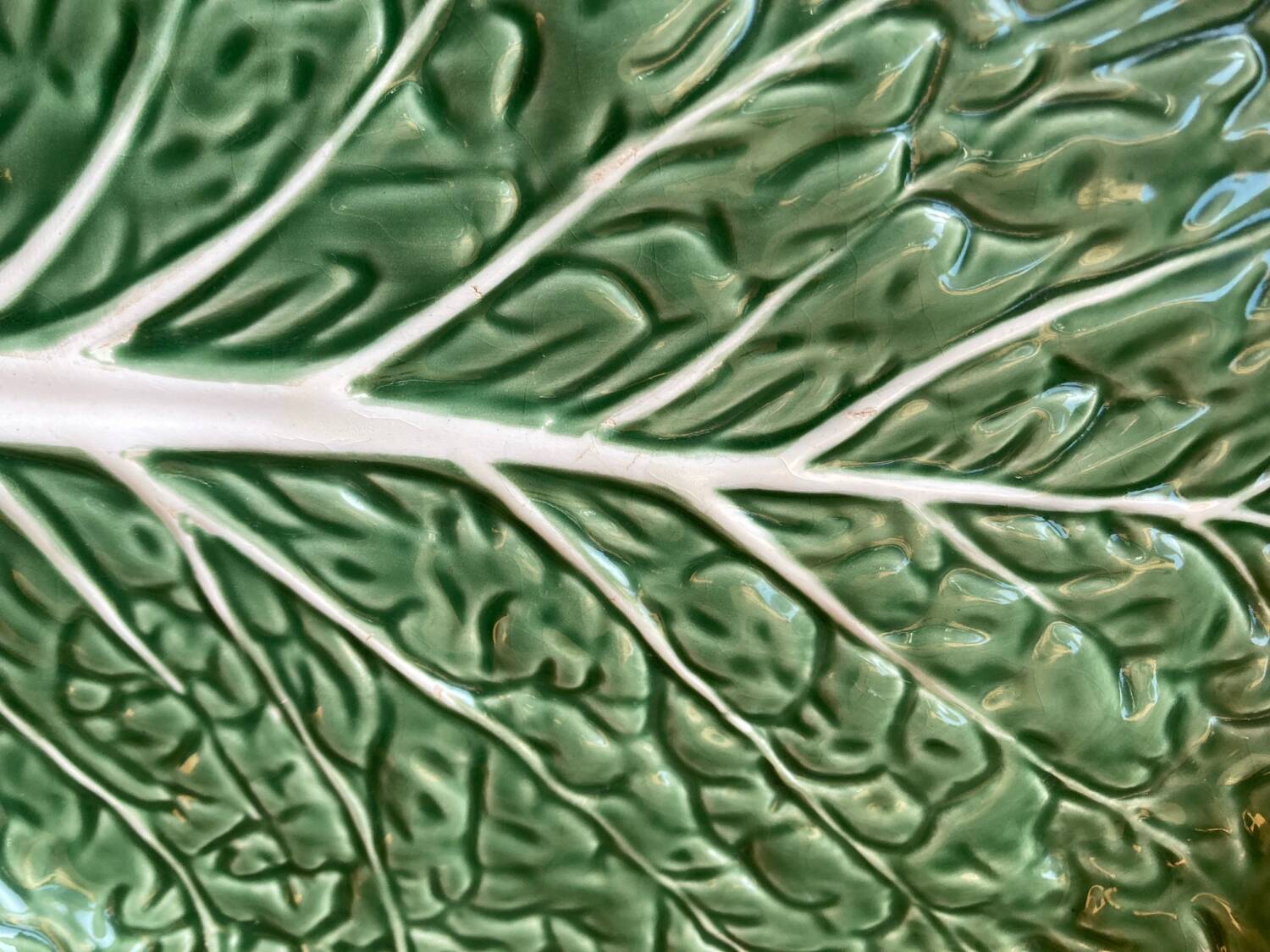 Cabbage leaf dessert plates