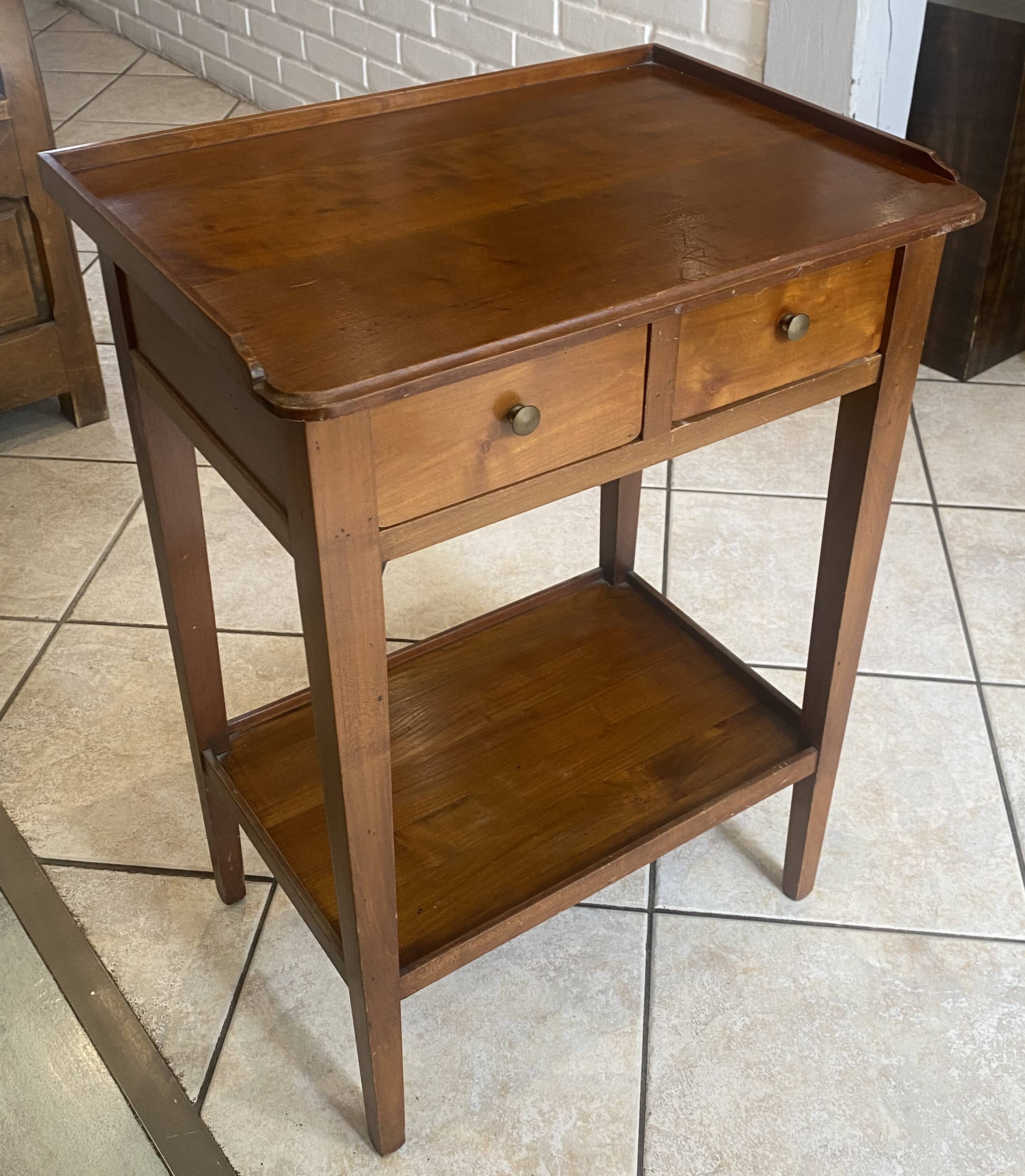 Table d’appoint 2 tiroirs merisier 1950