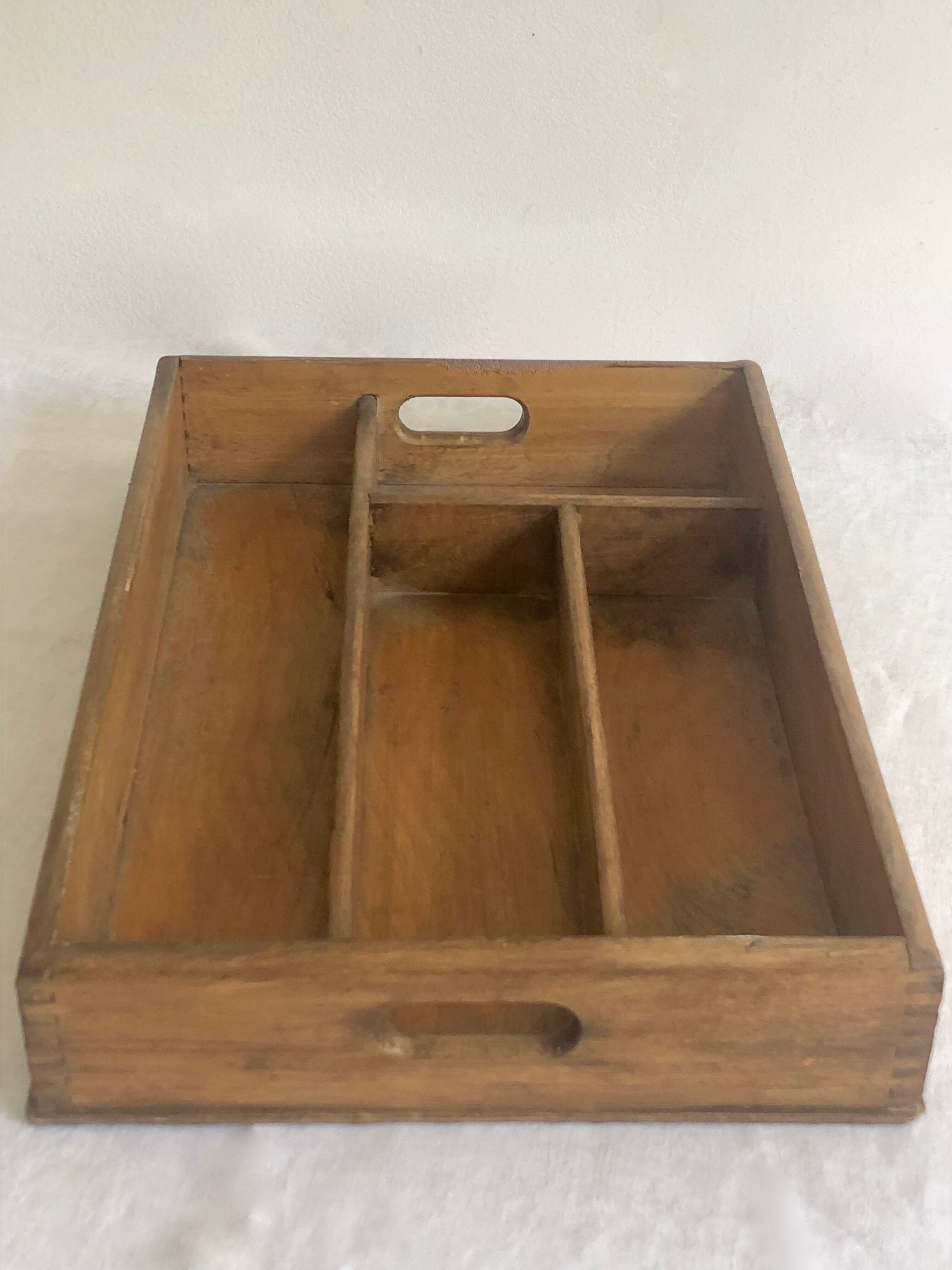Range-couverts en bois