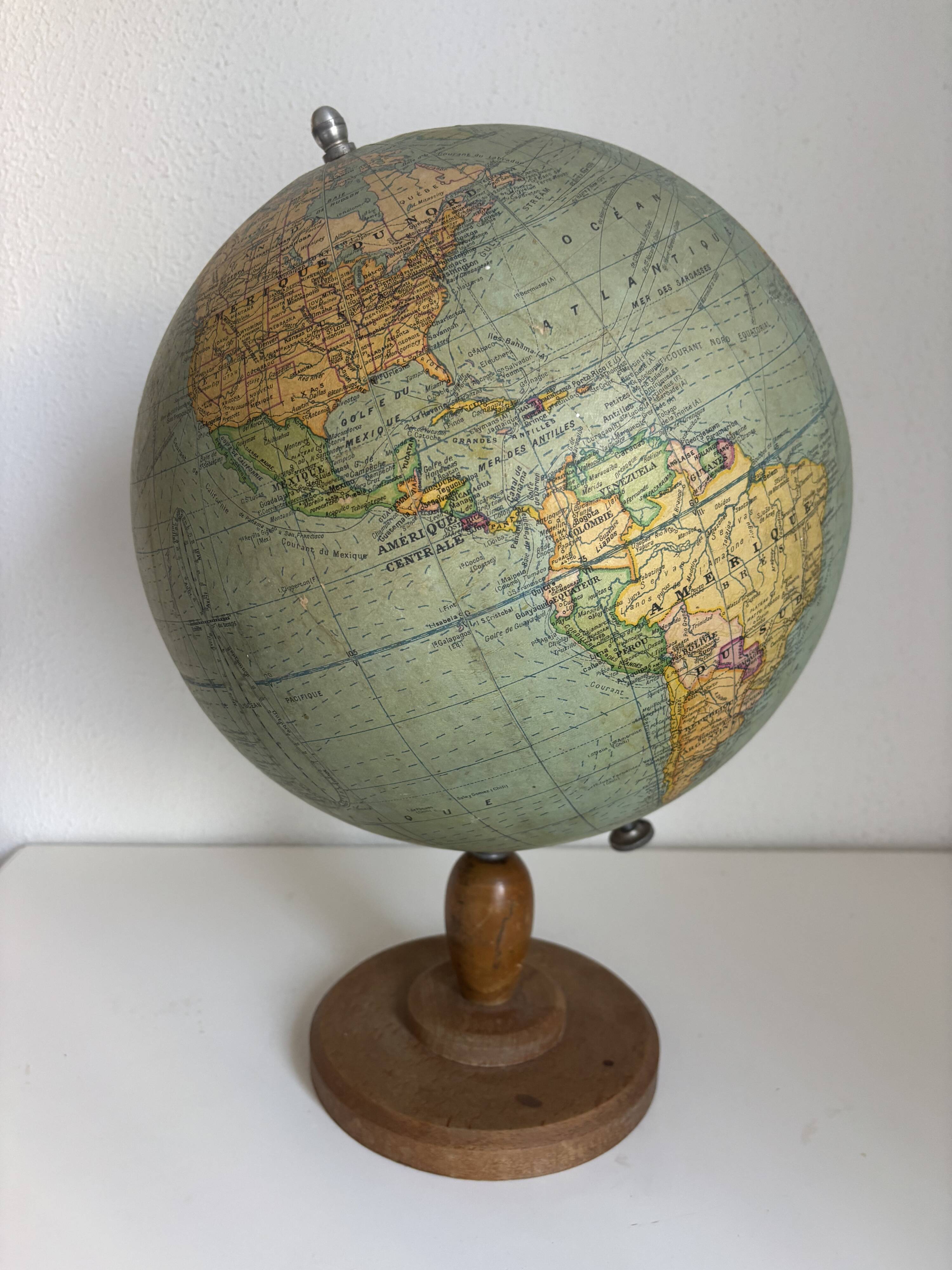 Globe vintage 1950 terrestre Girard et Barrère et Thomas - 46 cm