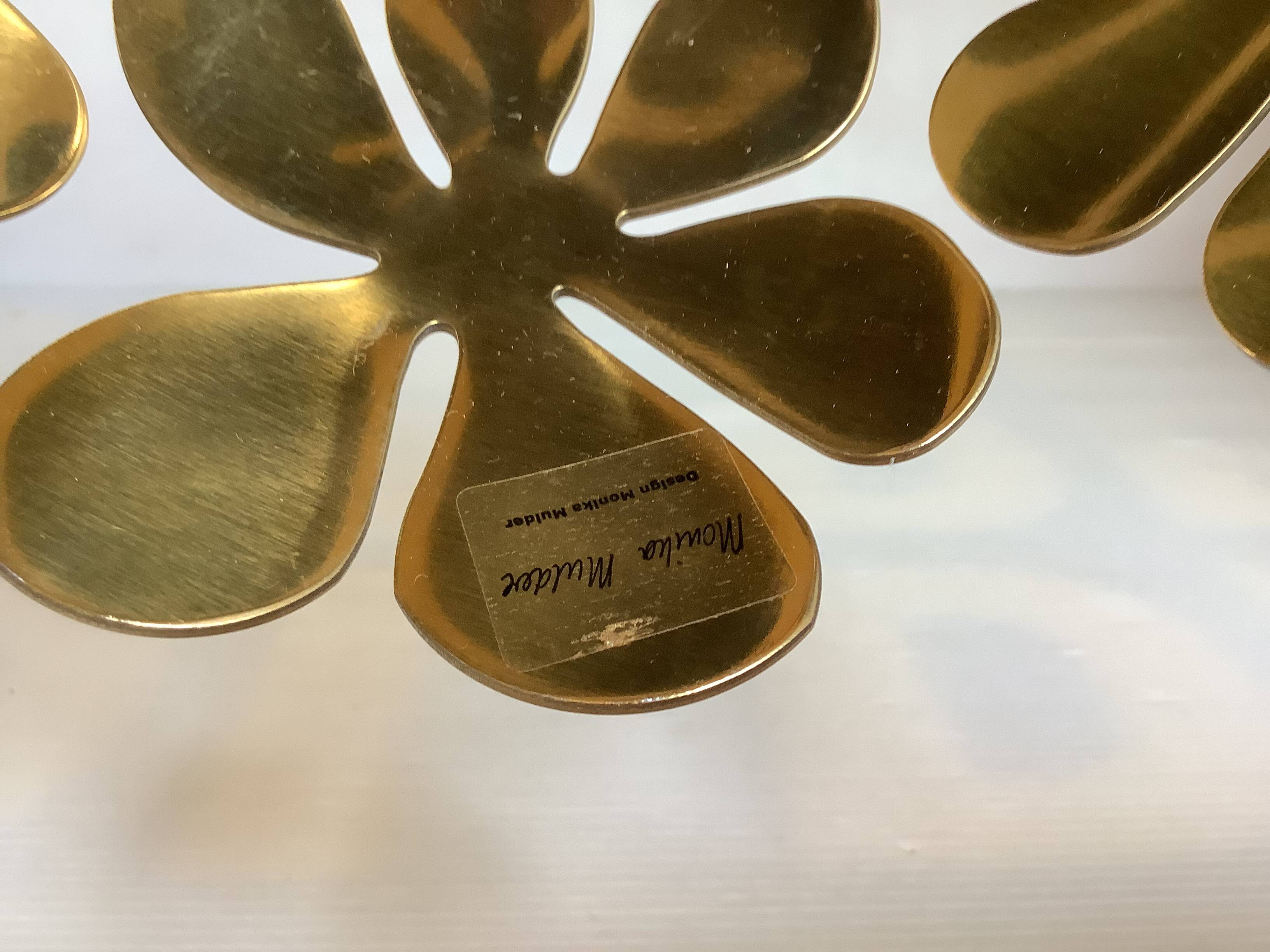 Golden cut design basket Monika Mulder