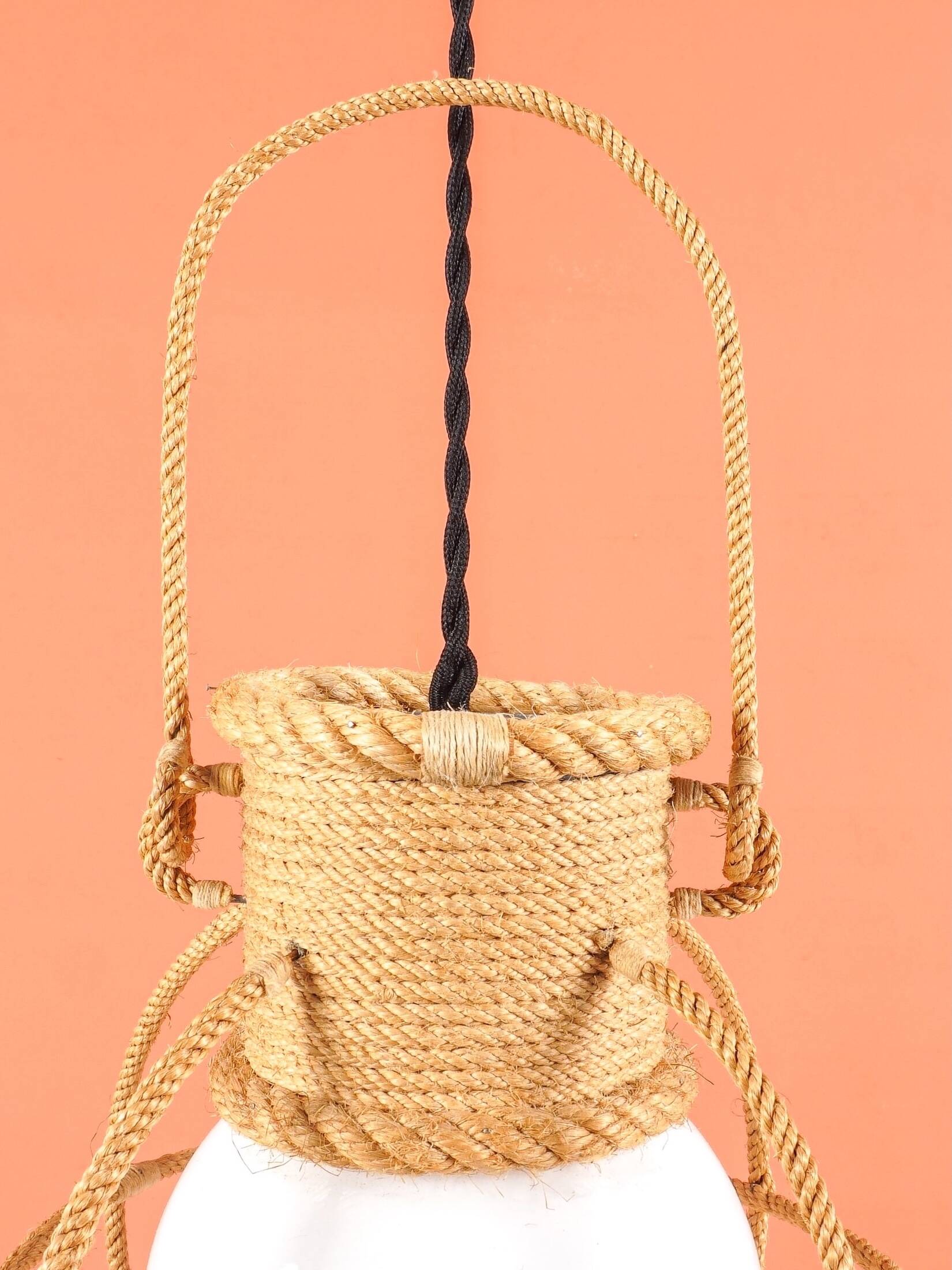 Lantern in rope & opaline