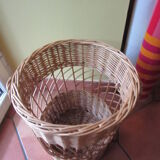 Wicker paper basket