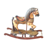 Cheval à  bascule ancien