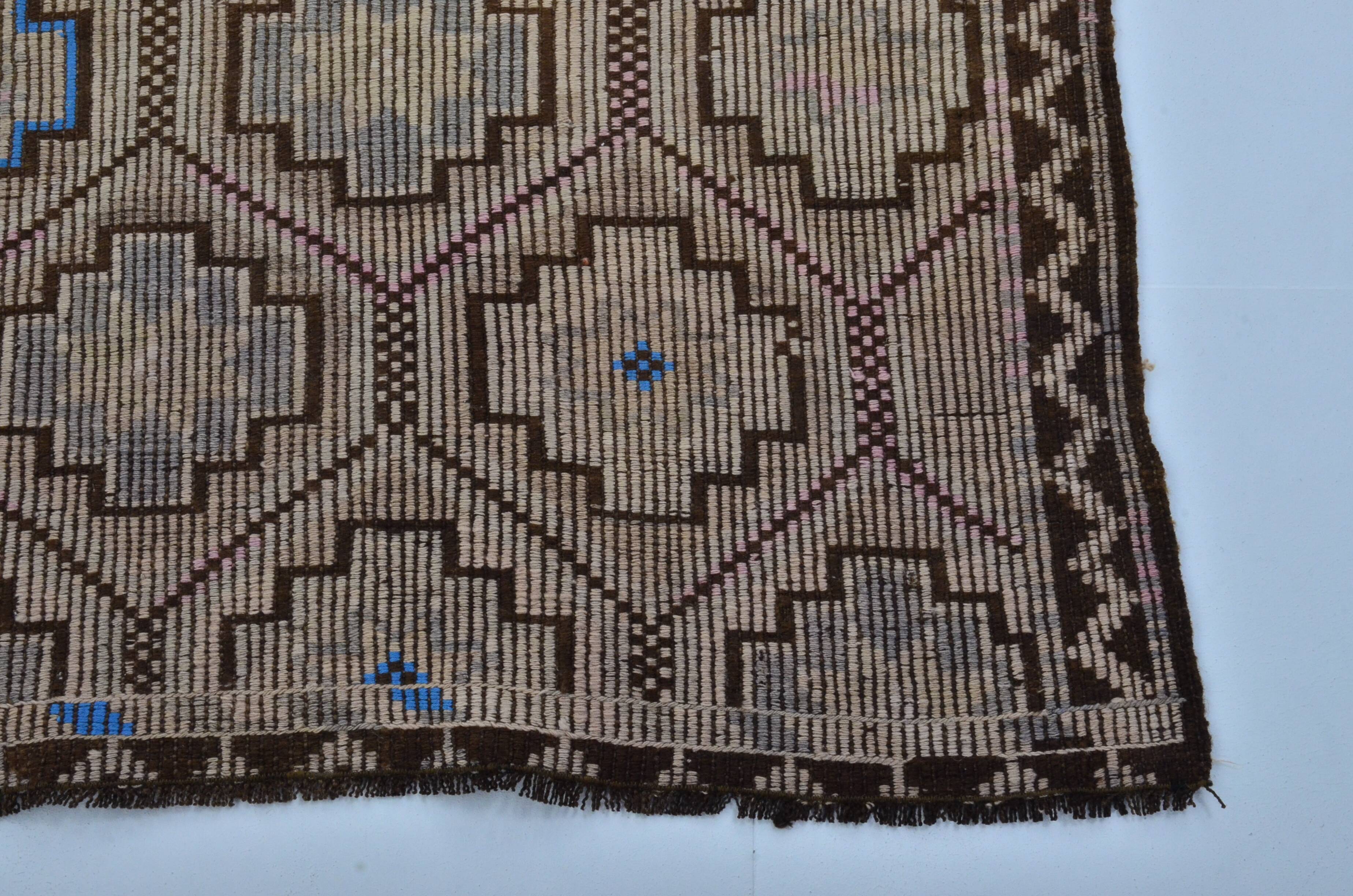 Vintage Anatolian Floor Kilim Rug, Reference 3542