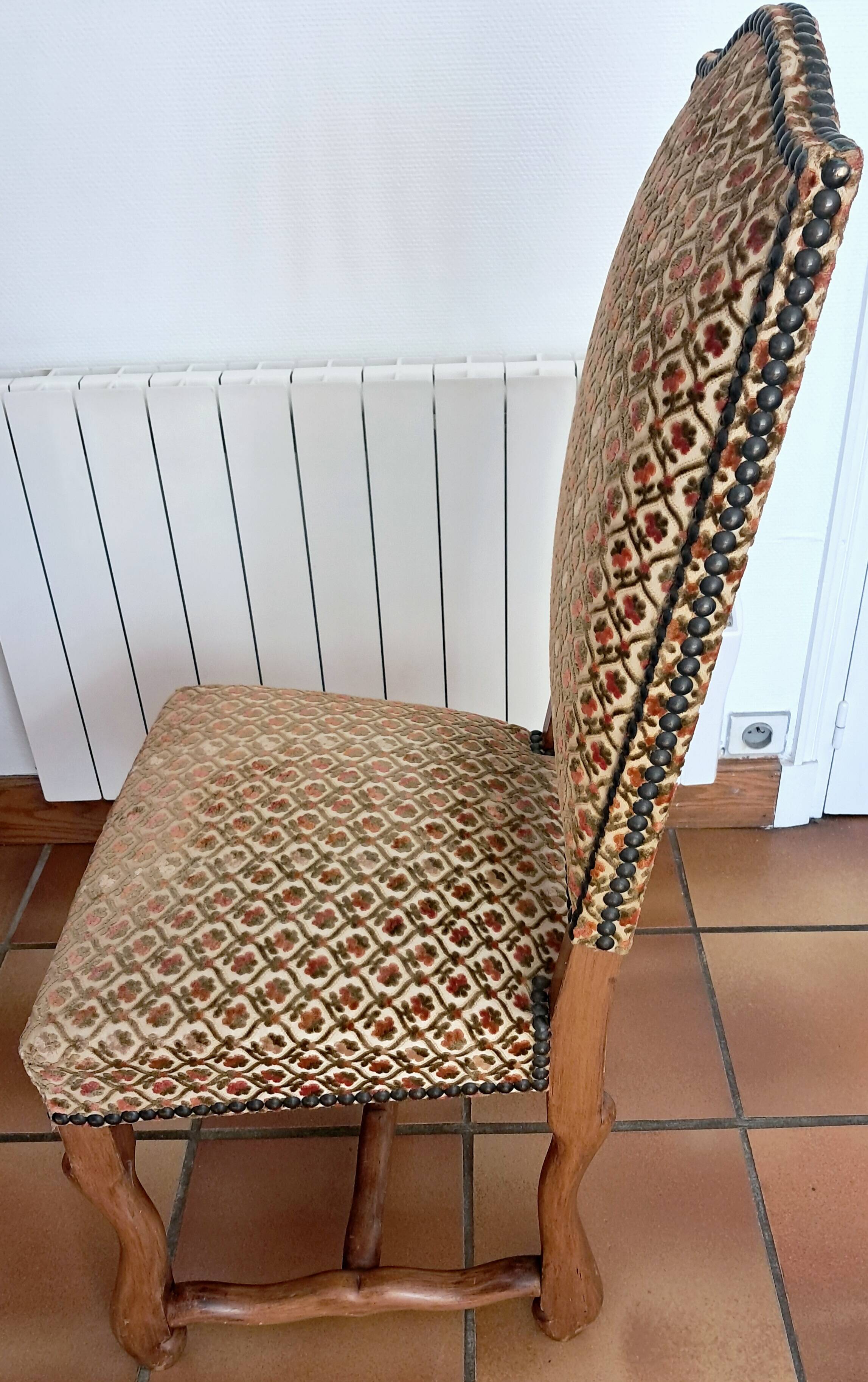 Six French Os De Mouton Style Dining Chairs in Carved Wood