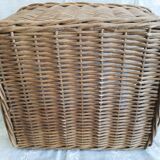 Rectangular wicker basket