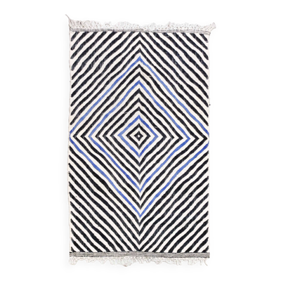 Kilim berbère marocain bleu noir et écru 2,45x1,43m