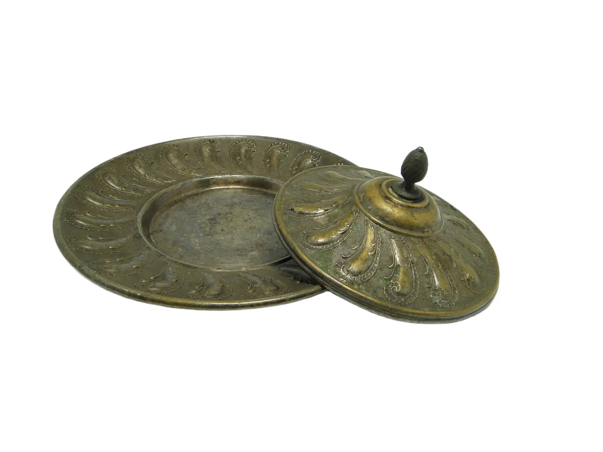 Rococo butter dish, glass, Germany, 19th century