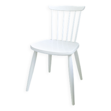 Chaise vintage blanche en bois