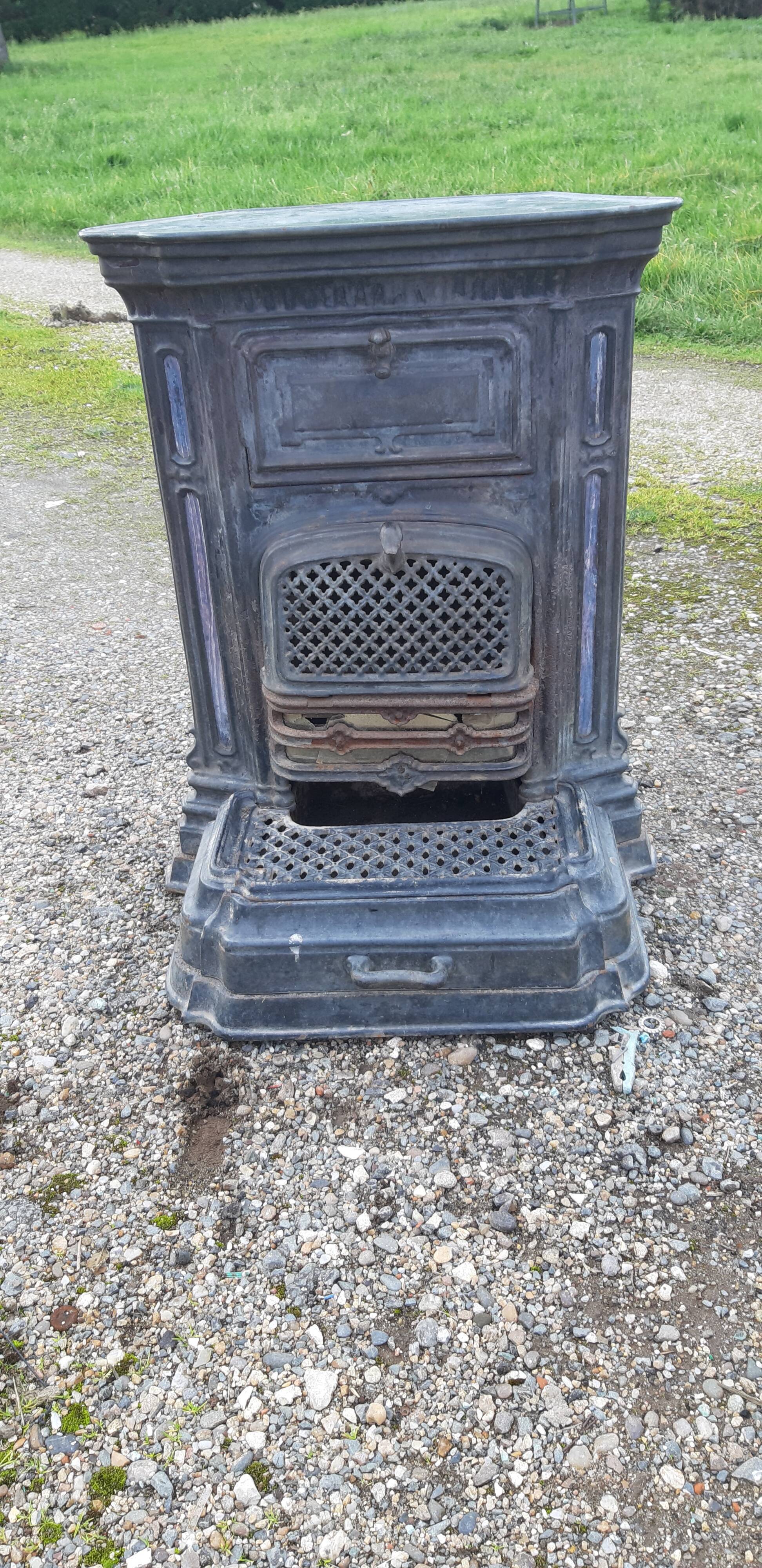 Poele a bois et a charbons fonte émaillée