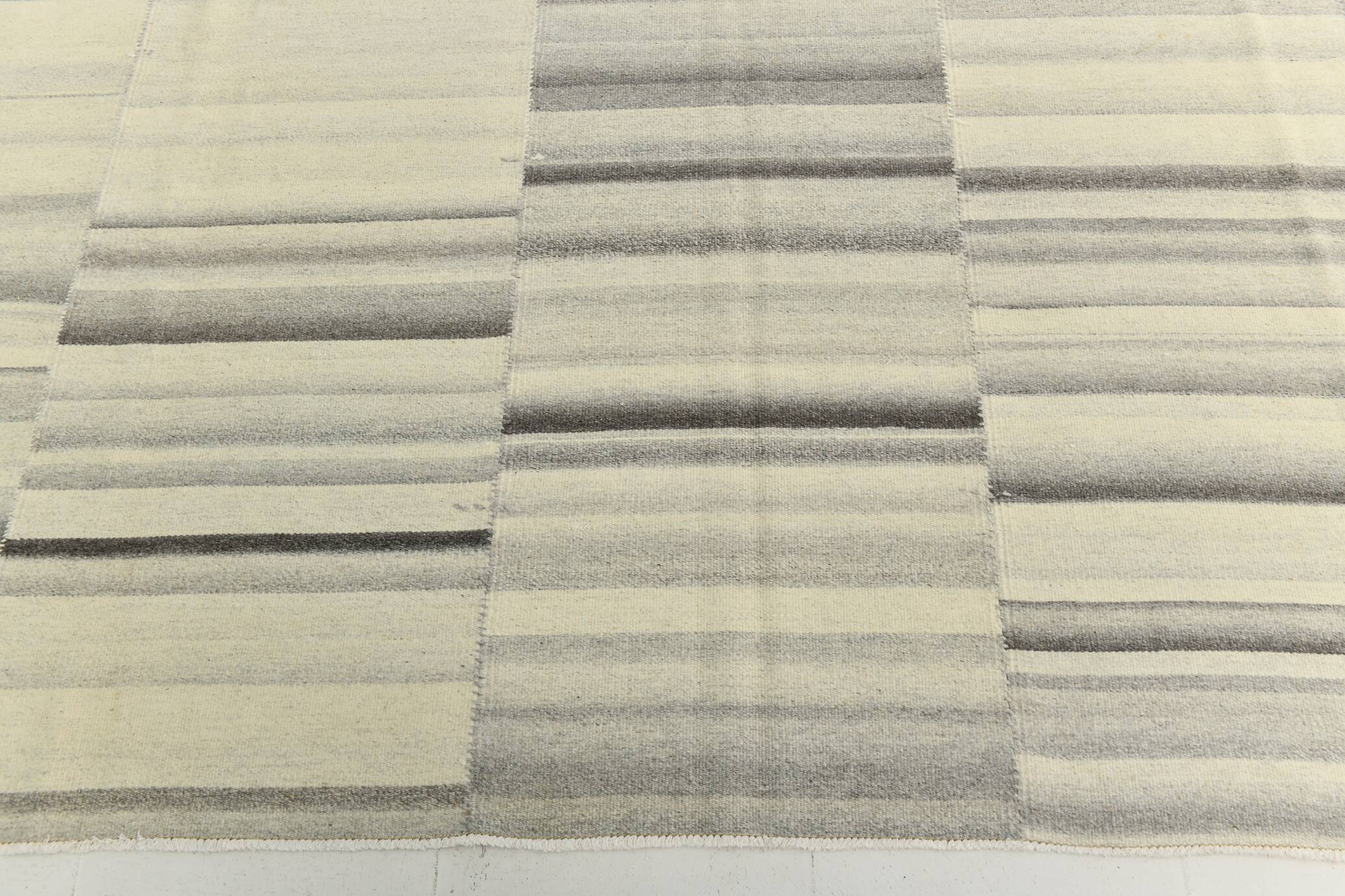 Mid Century Modern Large Vintage Kilim Rug, 307x396Cm