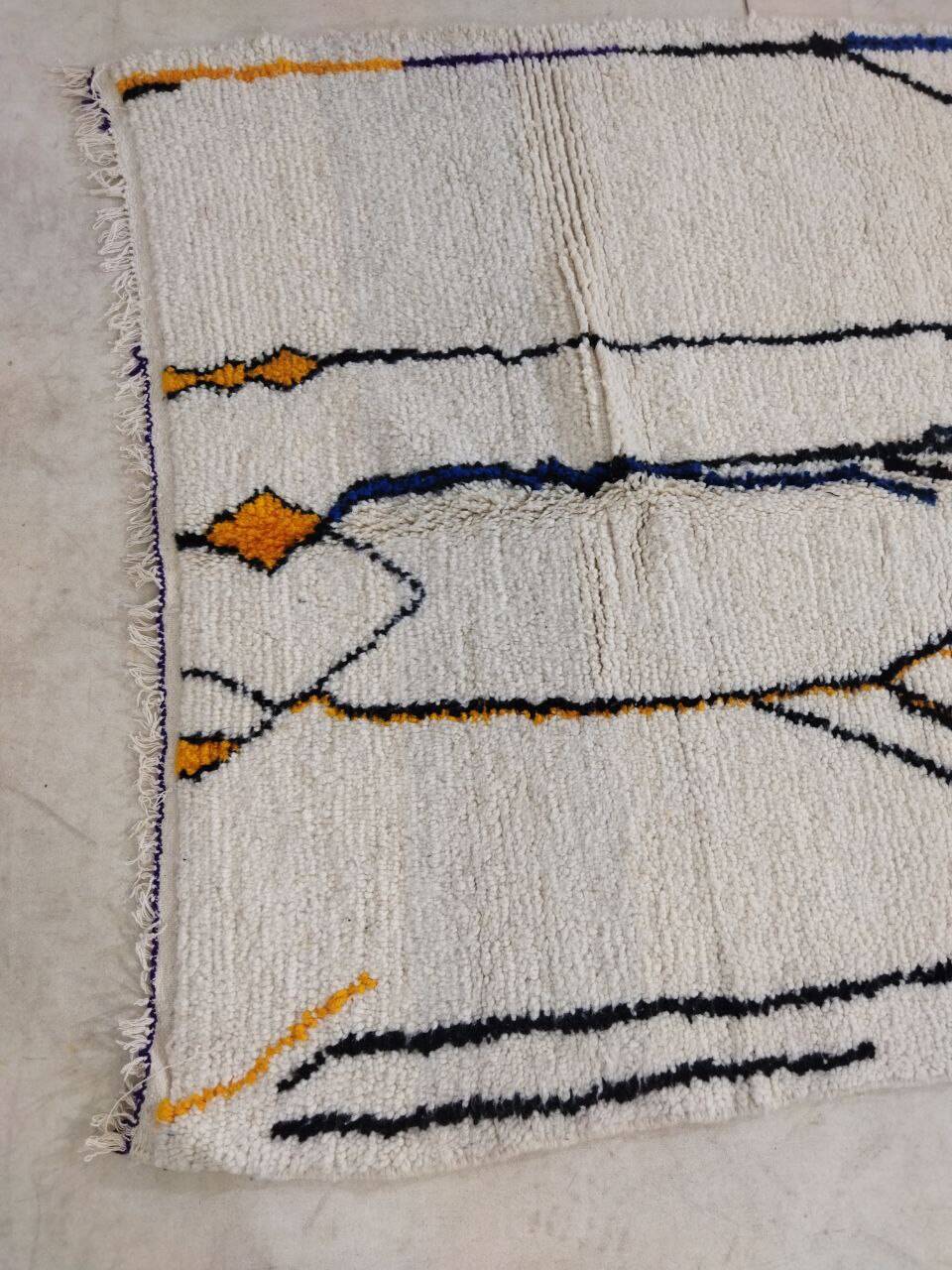 Handmade Moroccan Berber rug 202 X 147 CM