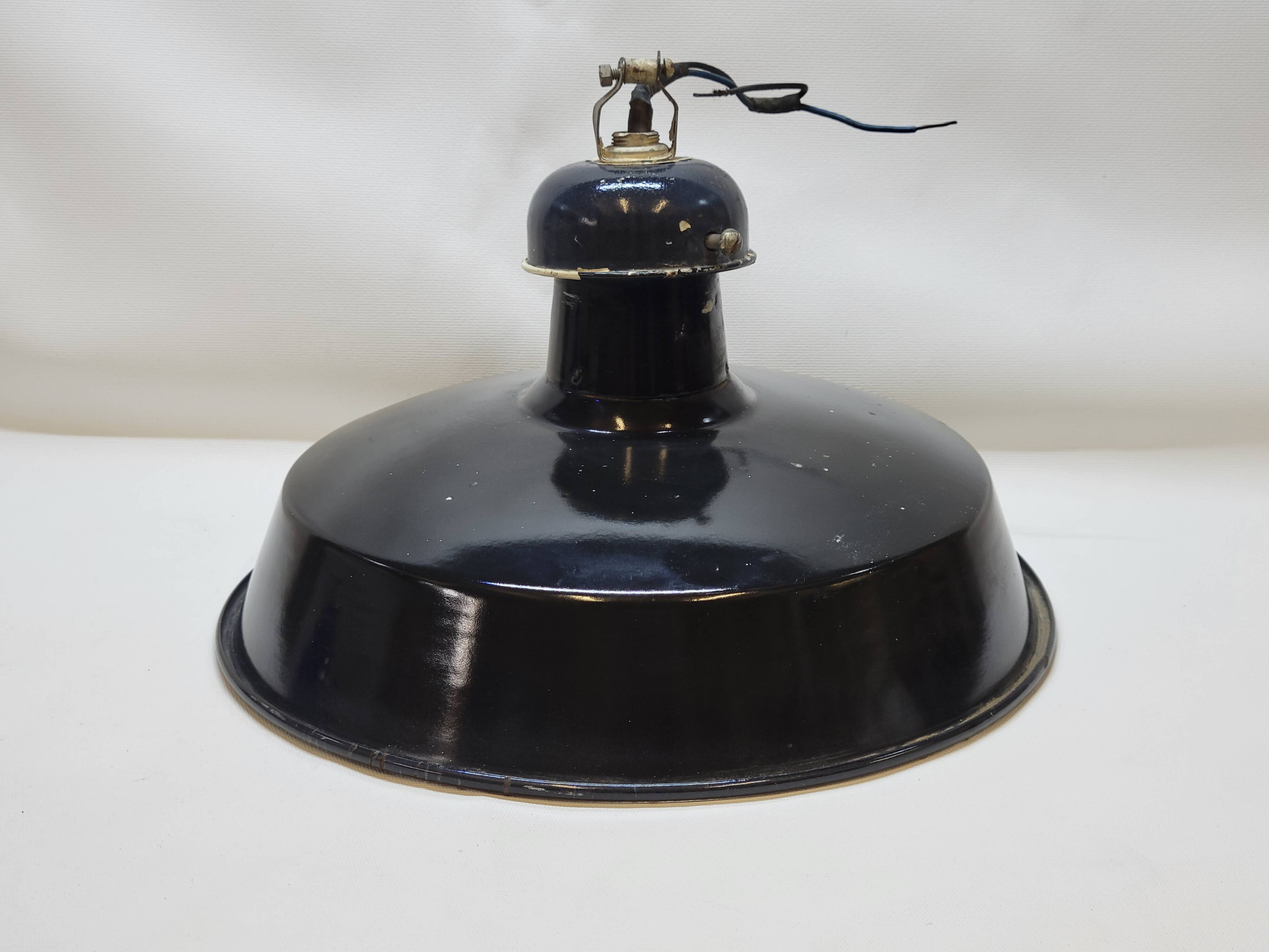 Pendant lamp industrial workshop lampshade in vintage black enameled metal