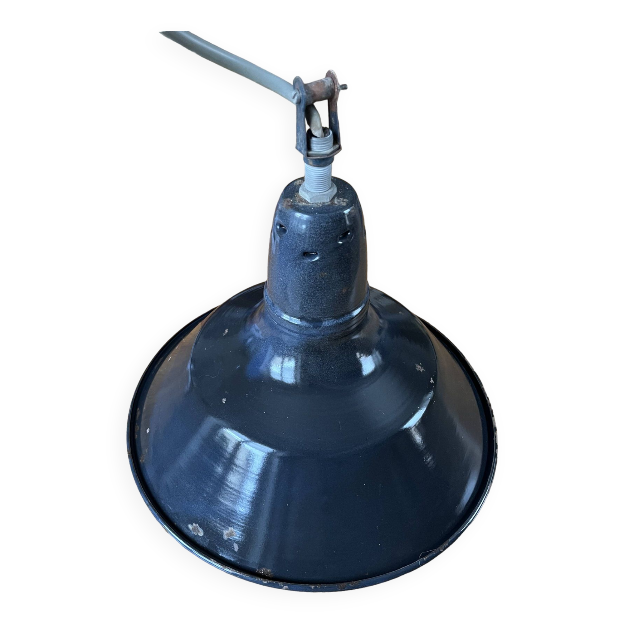 Suspension tôle émaillée, lampe industrielle